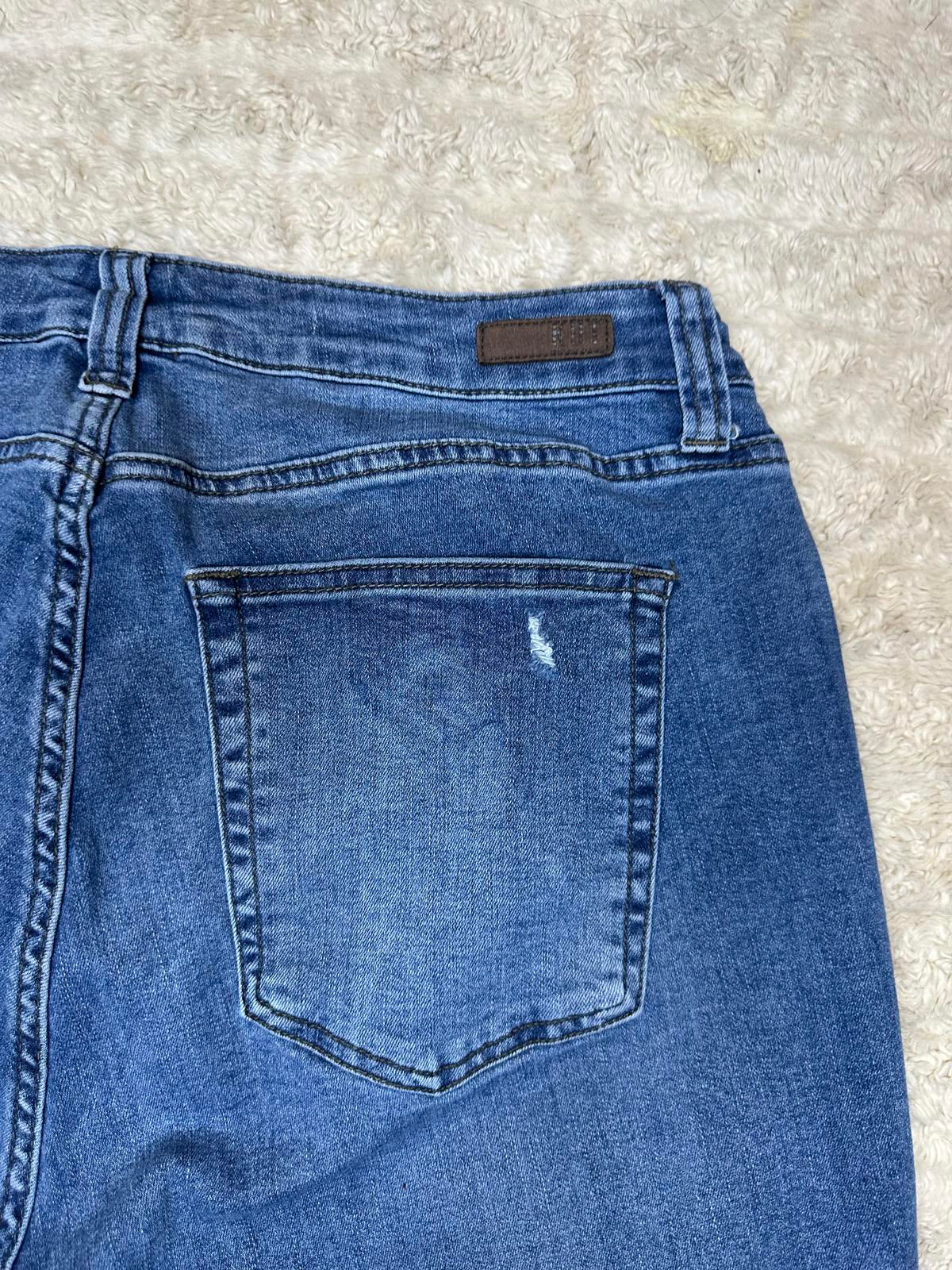 Kut from the Kloth medium wash Fab Ab cigarette leg jeans Size 16W