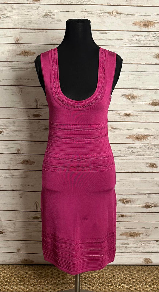 Express magenta scoop neck sleeveless bandage bodycon knit dress Size Small