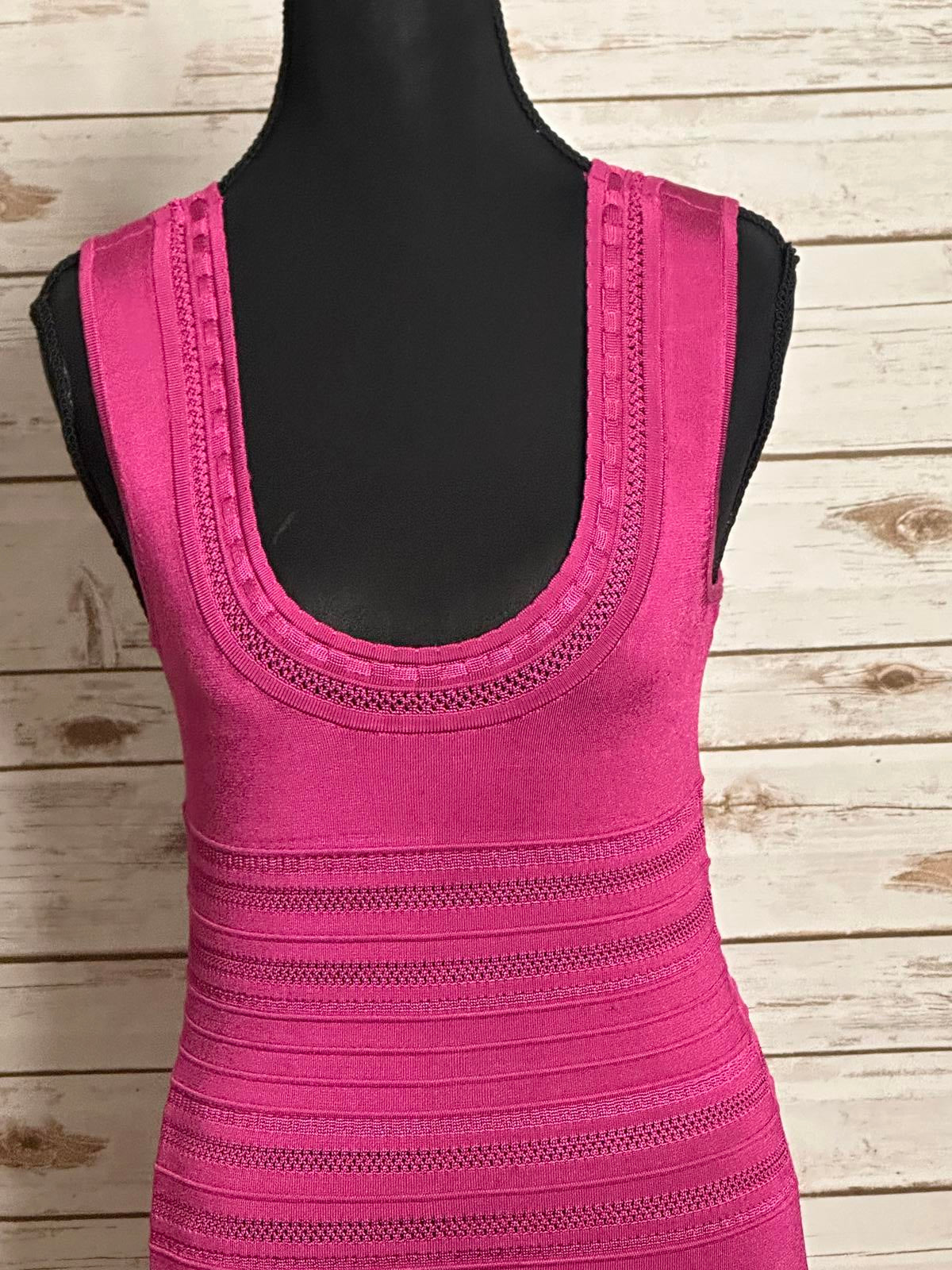 Express magenta scoop neck sleeveless bandage bodycon knit dress Size Small