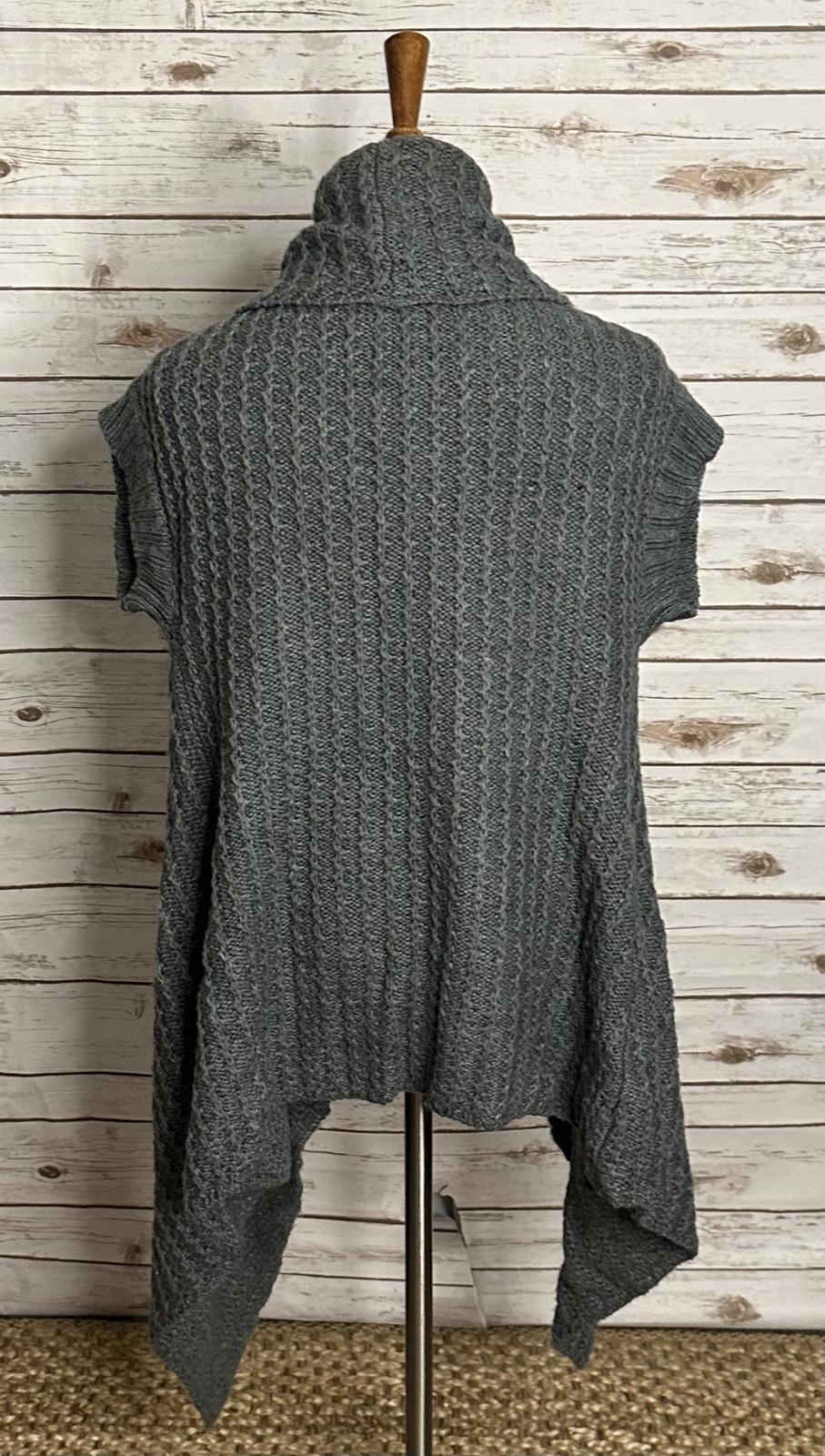 BCBGMaxAzria gray chunky textured knit open front cardigan sweater Size Large