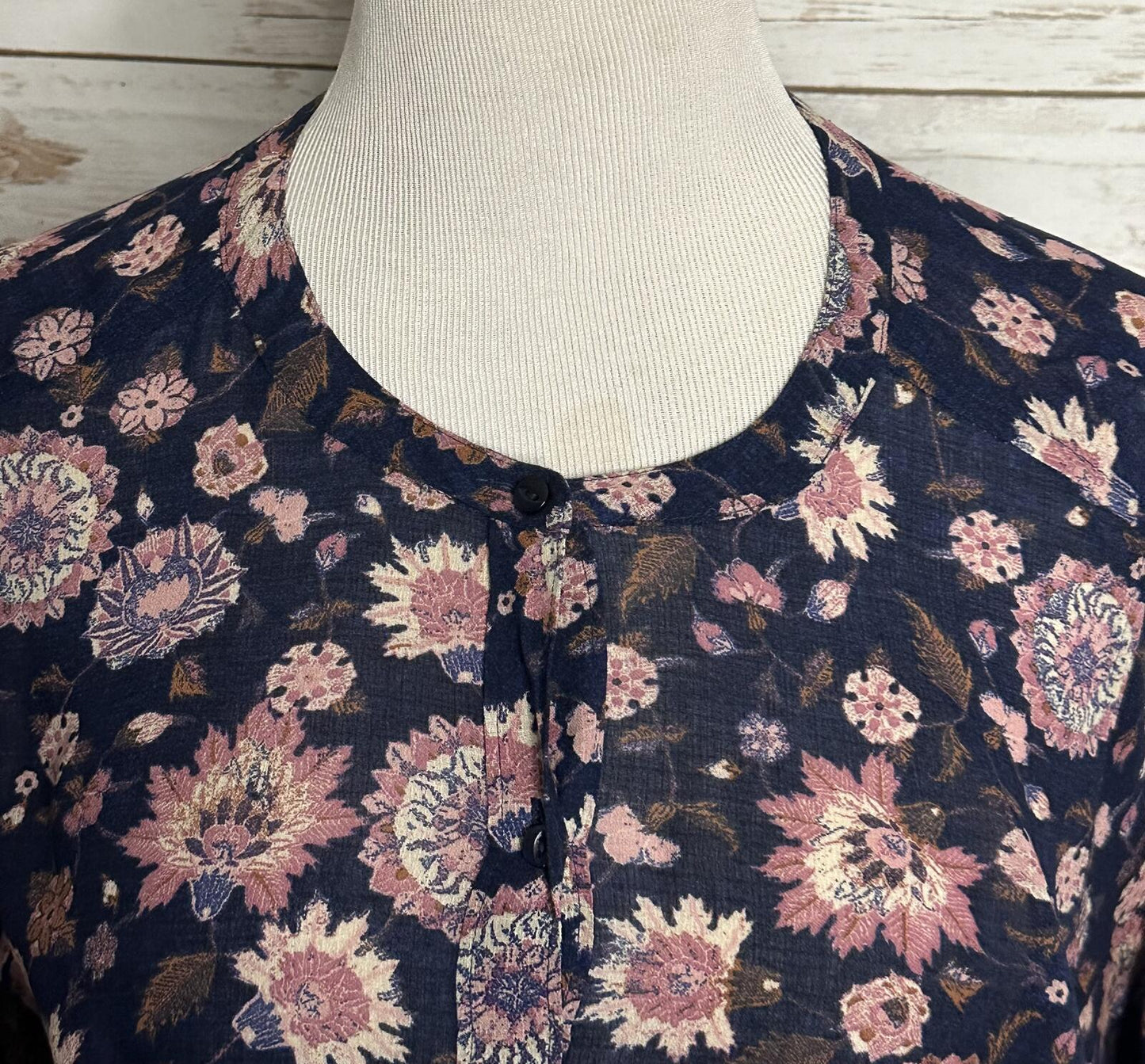 Lucky Brand boho navy/pink semi-sheer long sleeve floral peasant top Size Large