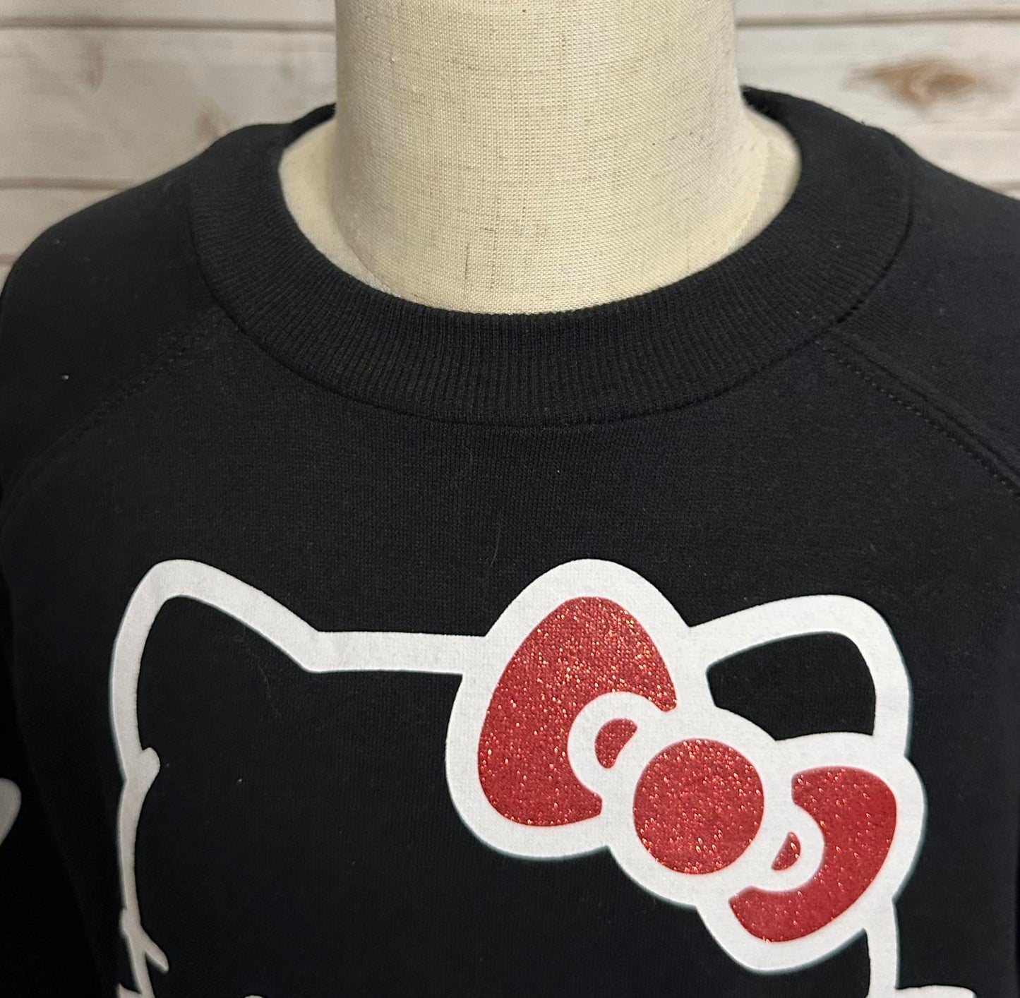 Sanrio Hello Kitty kawail black graphic cotton-blend fleece sweatshirt Size S
