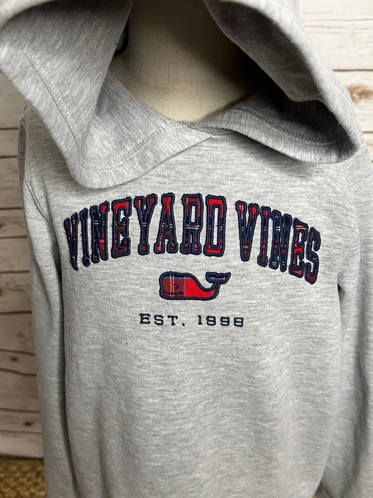 Youth Vineyard Vines heather grey embroidered logo pullover hoodie Size S (8-10)