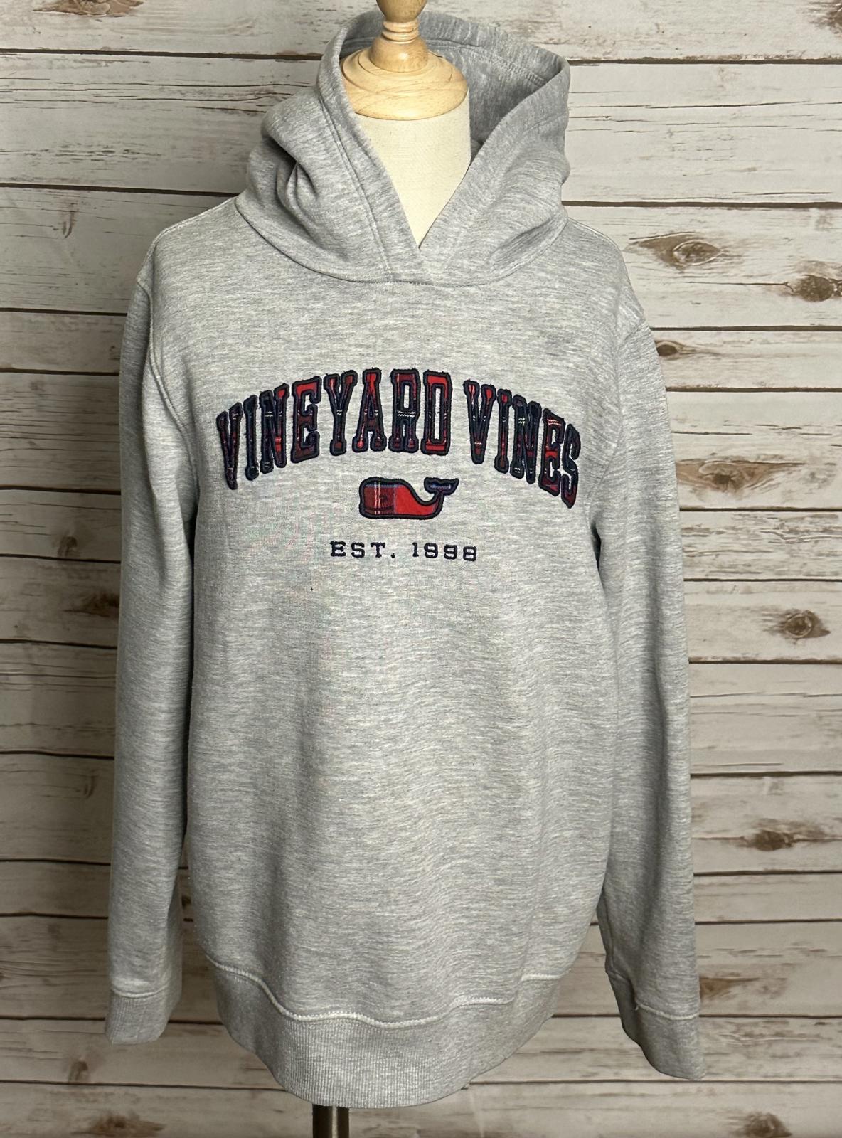 Youth Vineyard Vines heather grey embroidered logo pullover hoodie Size S (8-10)