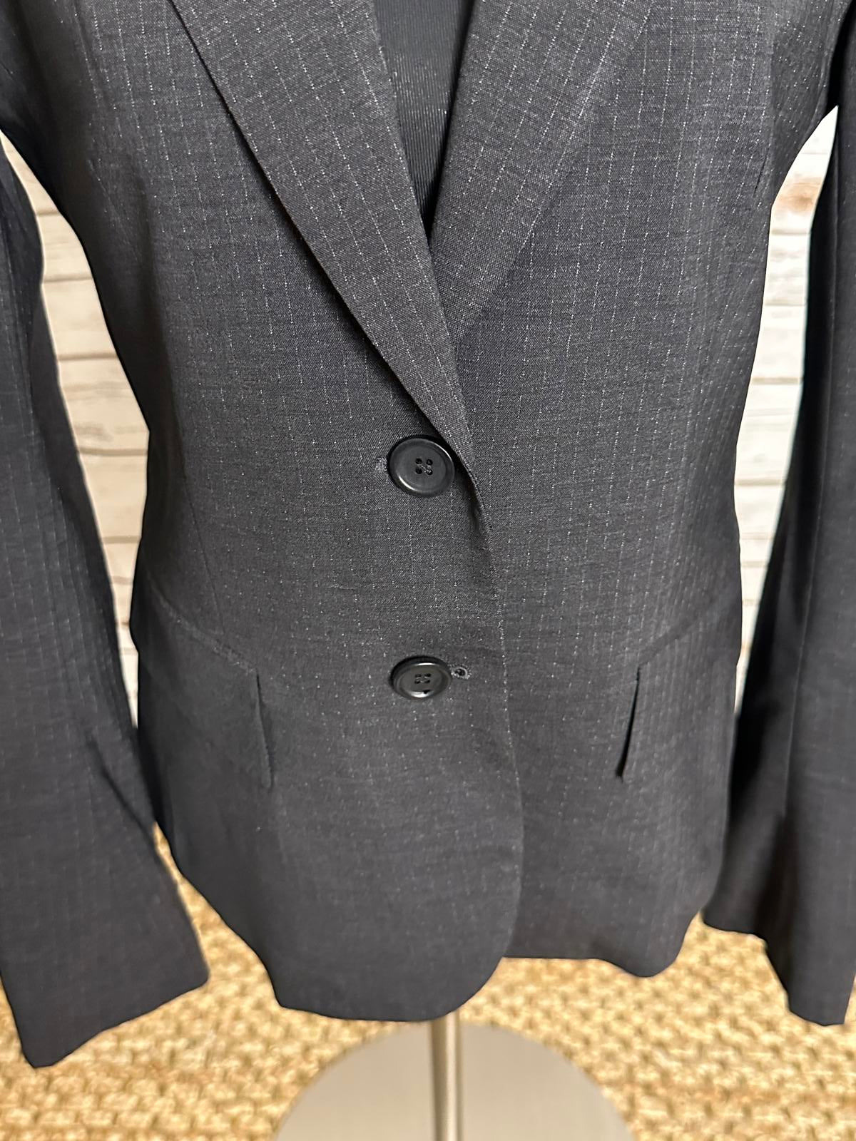 theory classic corpcore grey pinstriped wool-blend single-breasted blazer Size 4