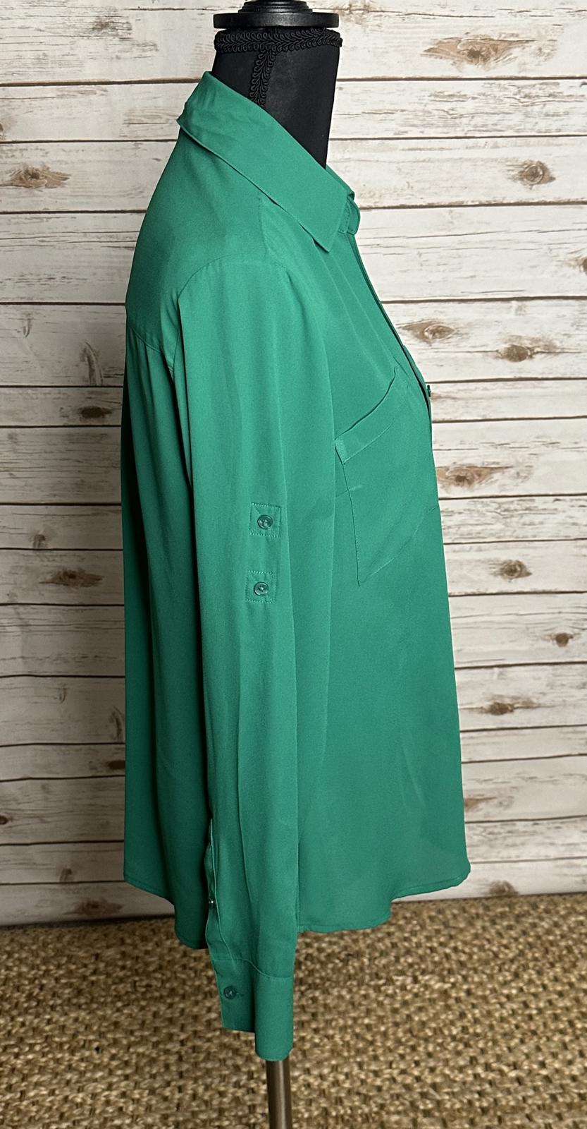 Express Slim Portofino kelly green long sleeve button-up shirt Size Small
