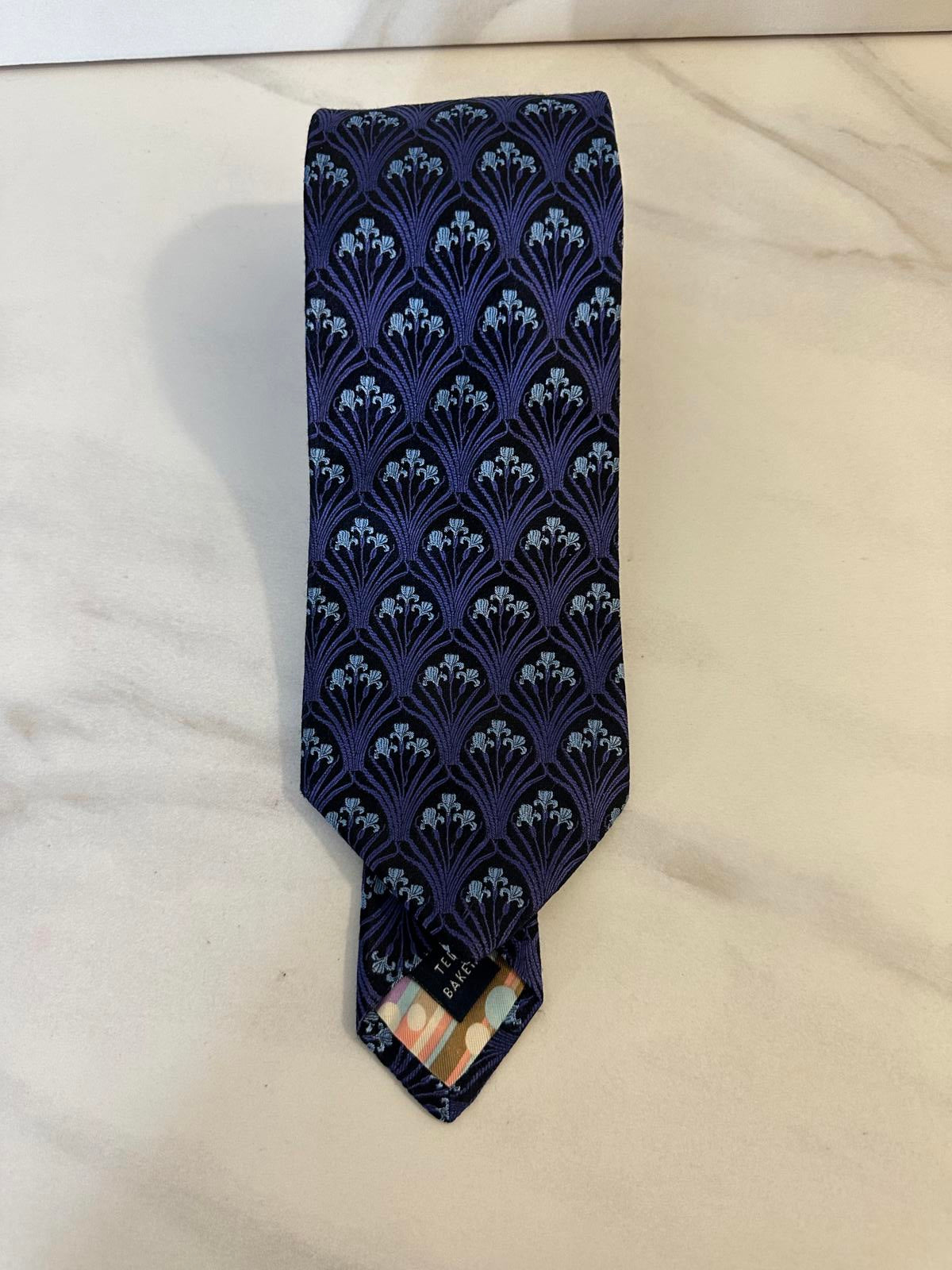 Ted Baker classic art deco corpcore navy/light blue/purple silk necktie
