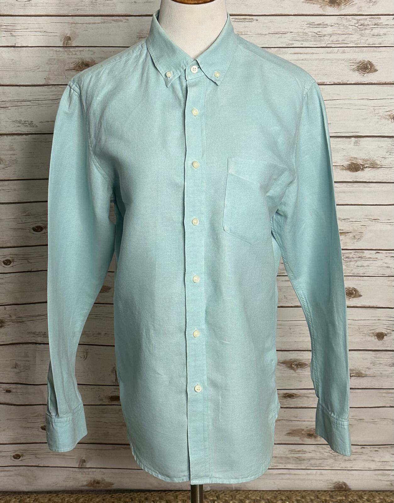 Banana Republic Men's linen-blend button-down shirt Med blue classic coastal