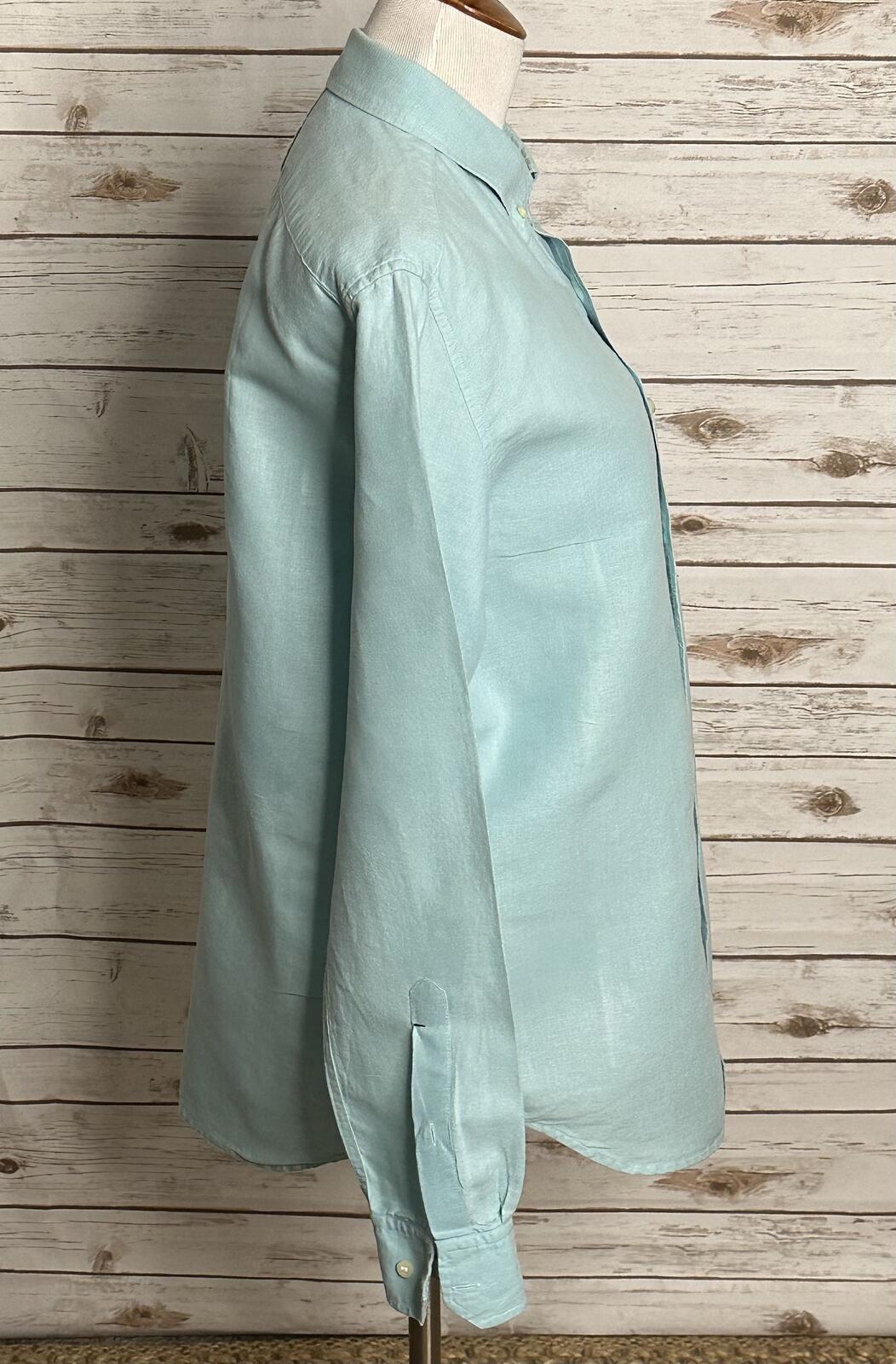 Banana Republic Men's linen-blend button-down shirt Med blue classic coastal