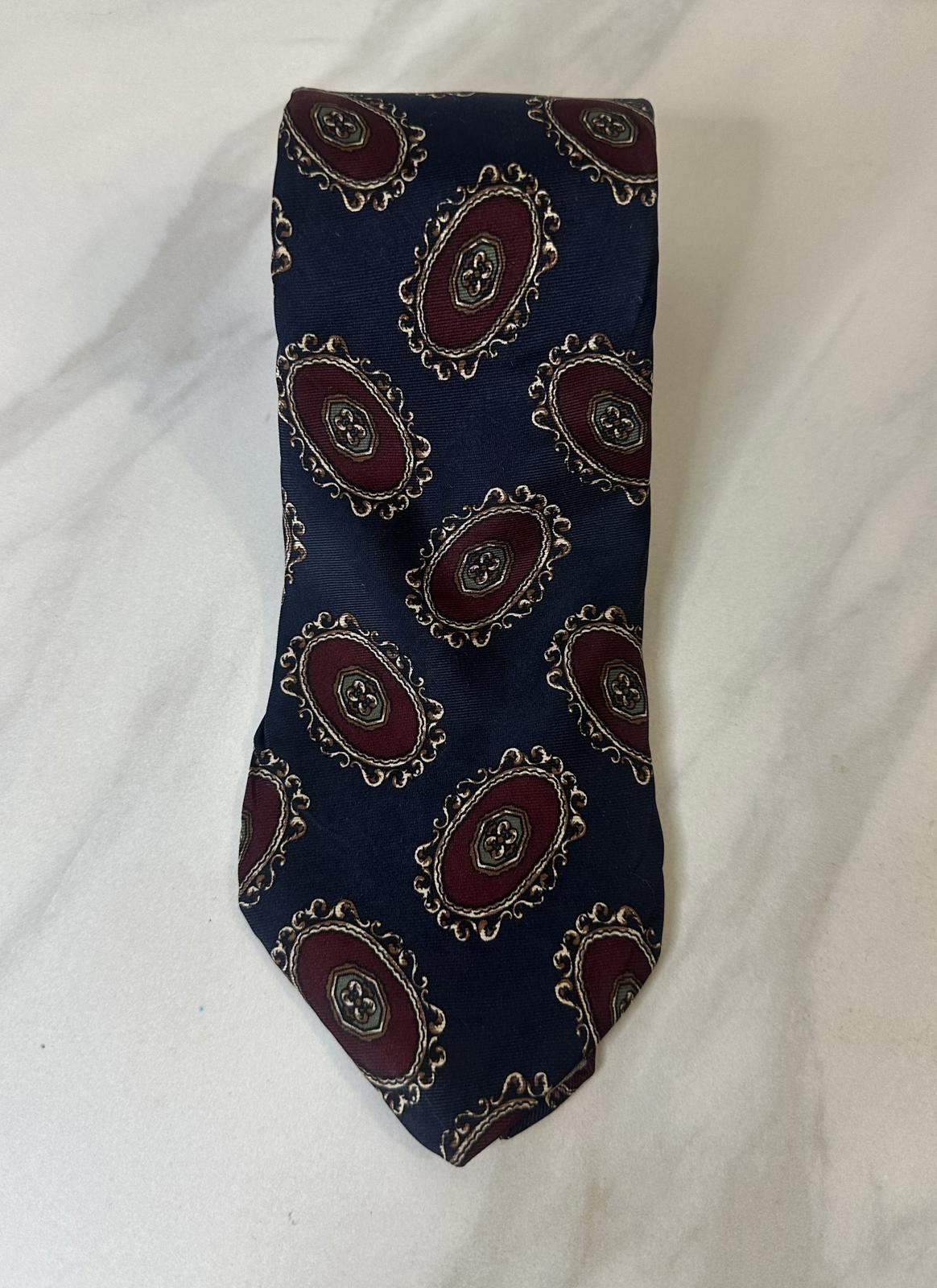 Vintage Christian Dior classic navy/burgundy paisley/medallion silk necktie