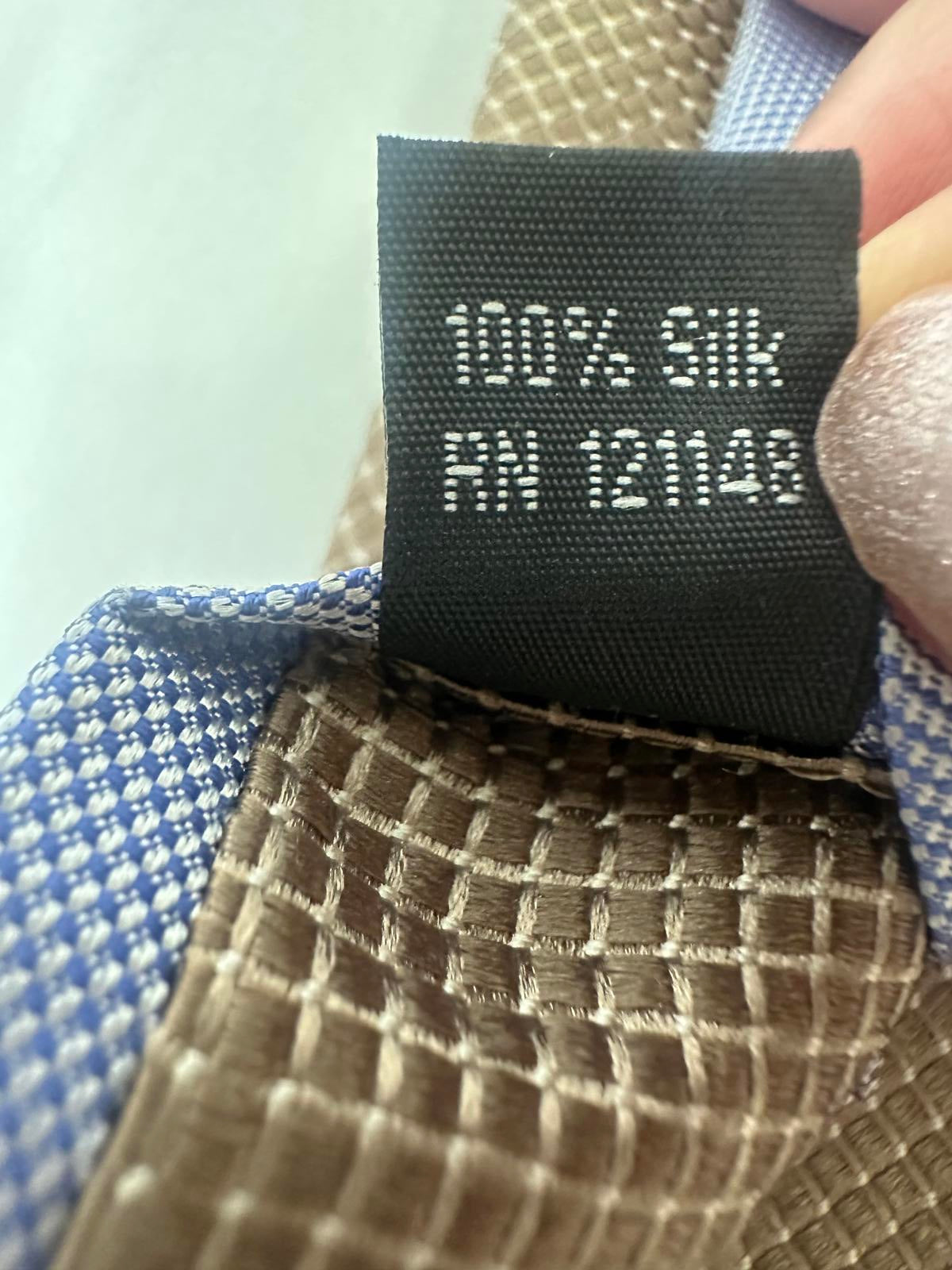 Saks Fifth Avenue classic elegant textured gold silk necktie