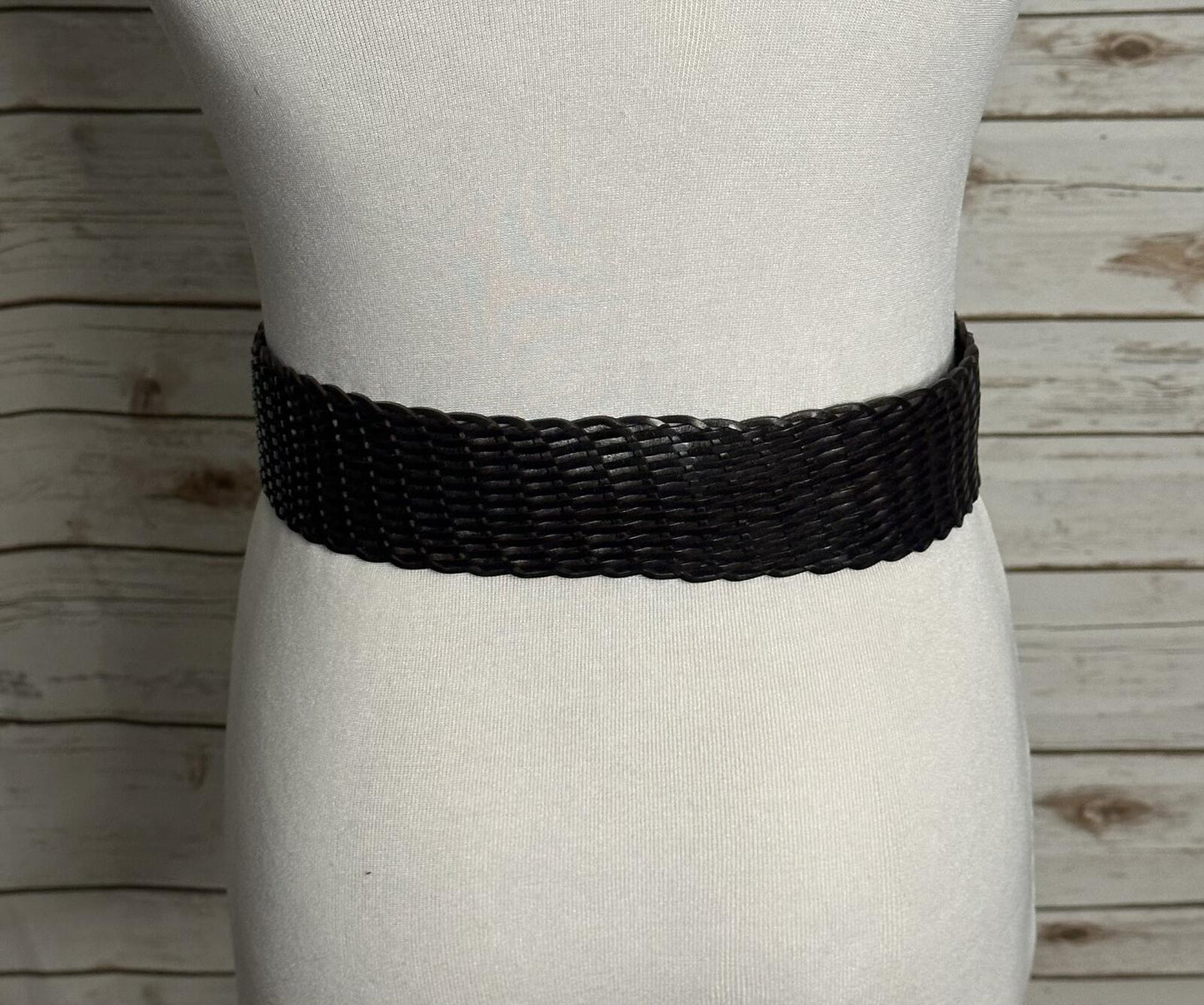 Tommy Bahama brown woven leather medallion buckle belt Large western boho chic