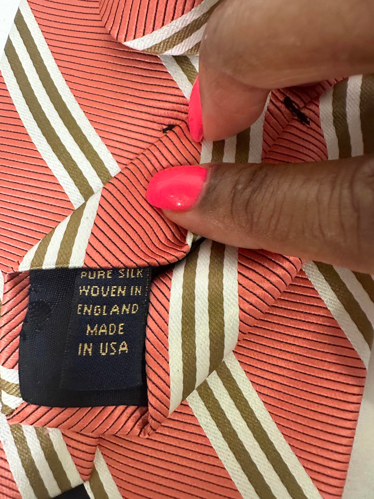 Brooks Brothers classic corpcore coral/white/gold diagonal striped silk necktie