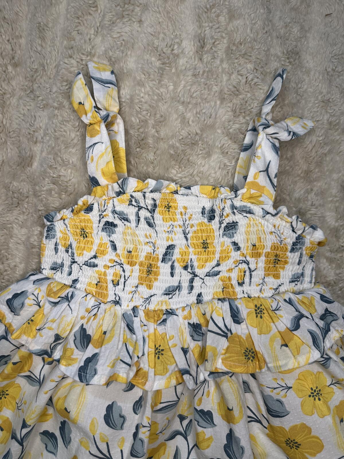 Cupcakes and Cashmere yellow/white floral tie straps smocked cotton sundress 18M