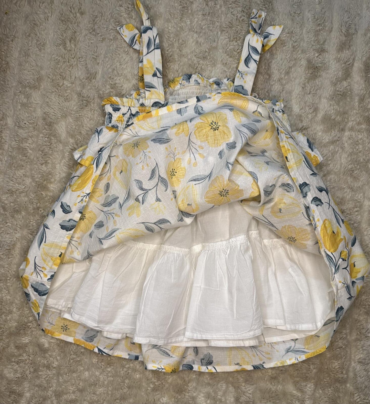 Cupcakes and Cashmere yellow/white floral tie straps smocked cotton sundress 18M