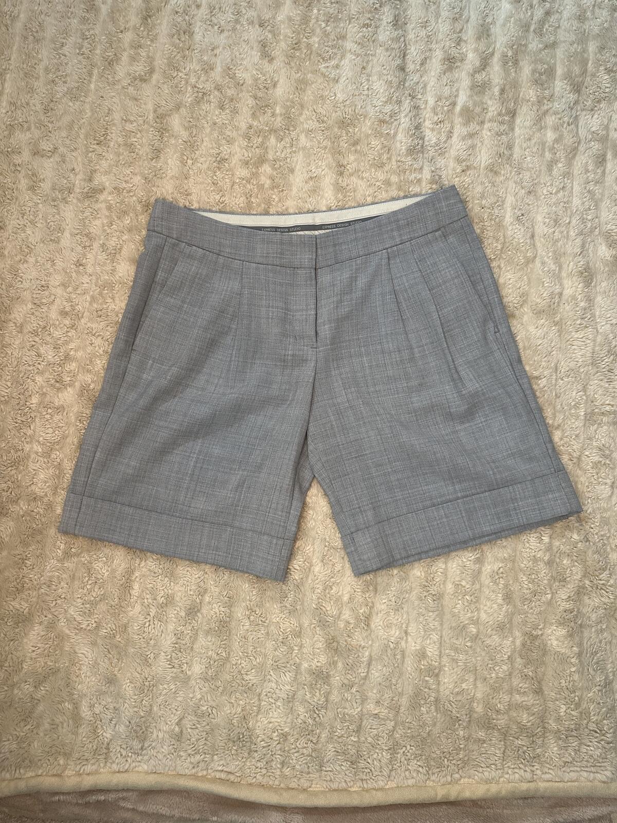 Express Design Studio classic grey 'Editor' tailored cuffed dress shorts Size 6