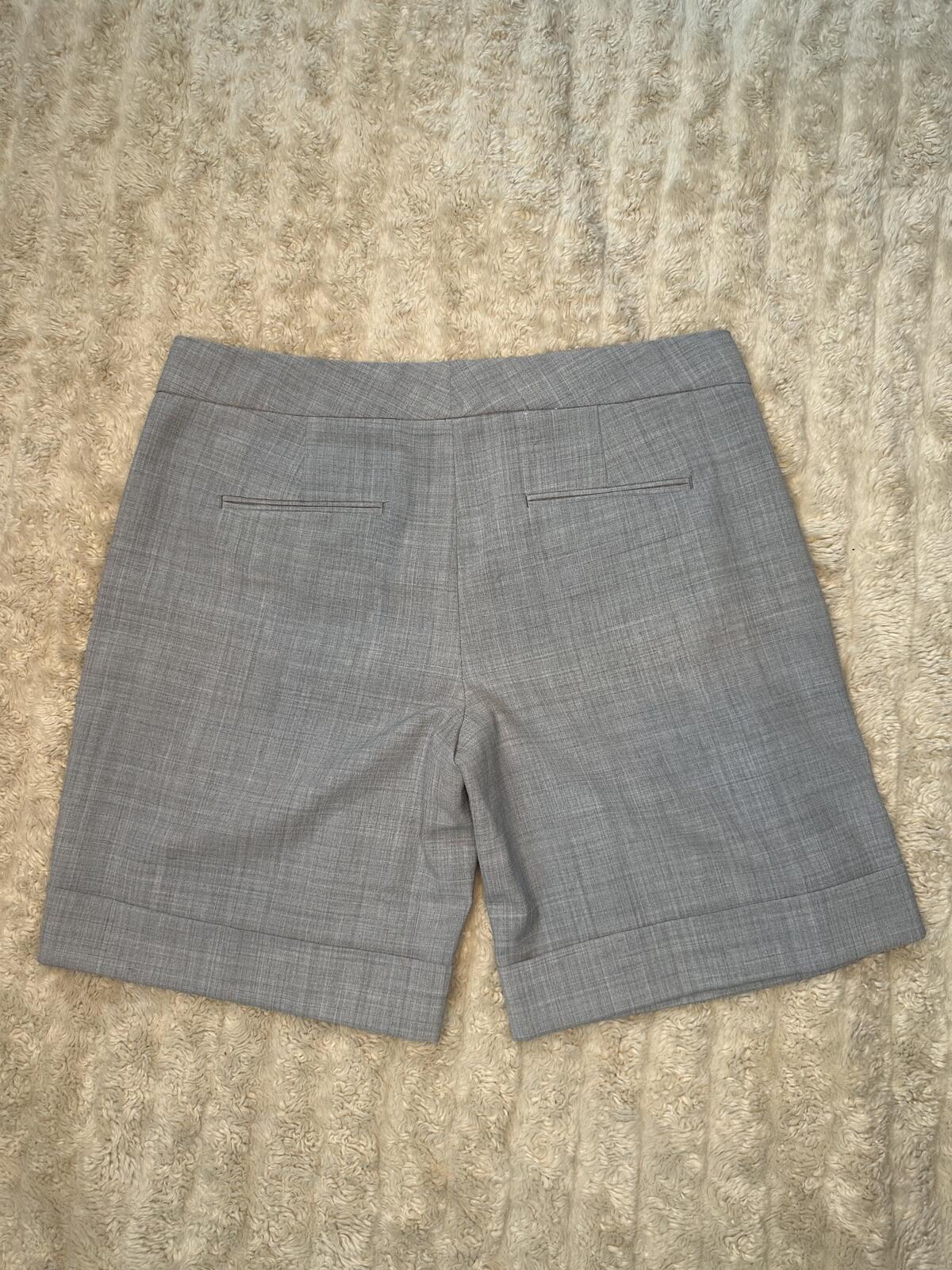 Express Design Studio classic grey 'Editor' tailored cuffed dress shorts Size 6