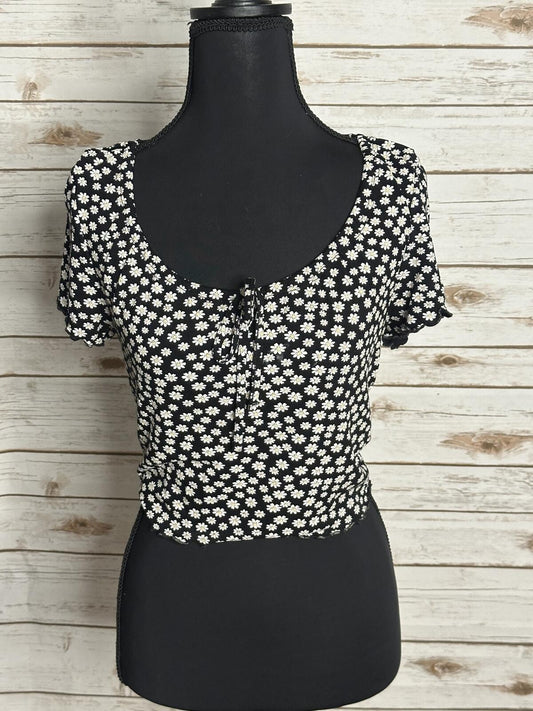 TopShop black floral baby tee/crop top Size 6 tie-front cottagecore milkmaid