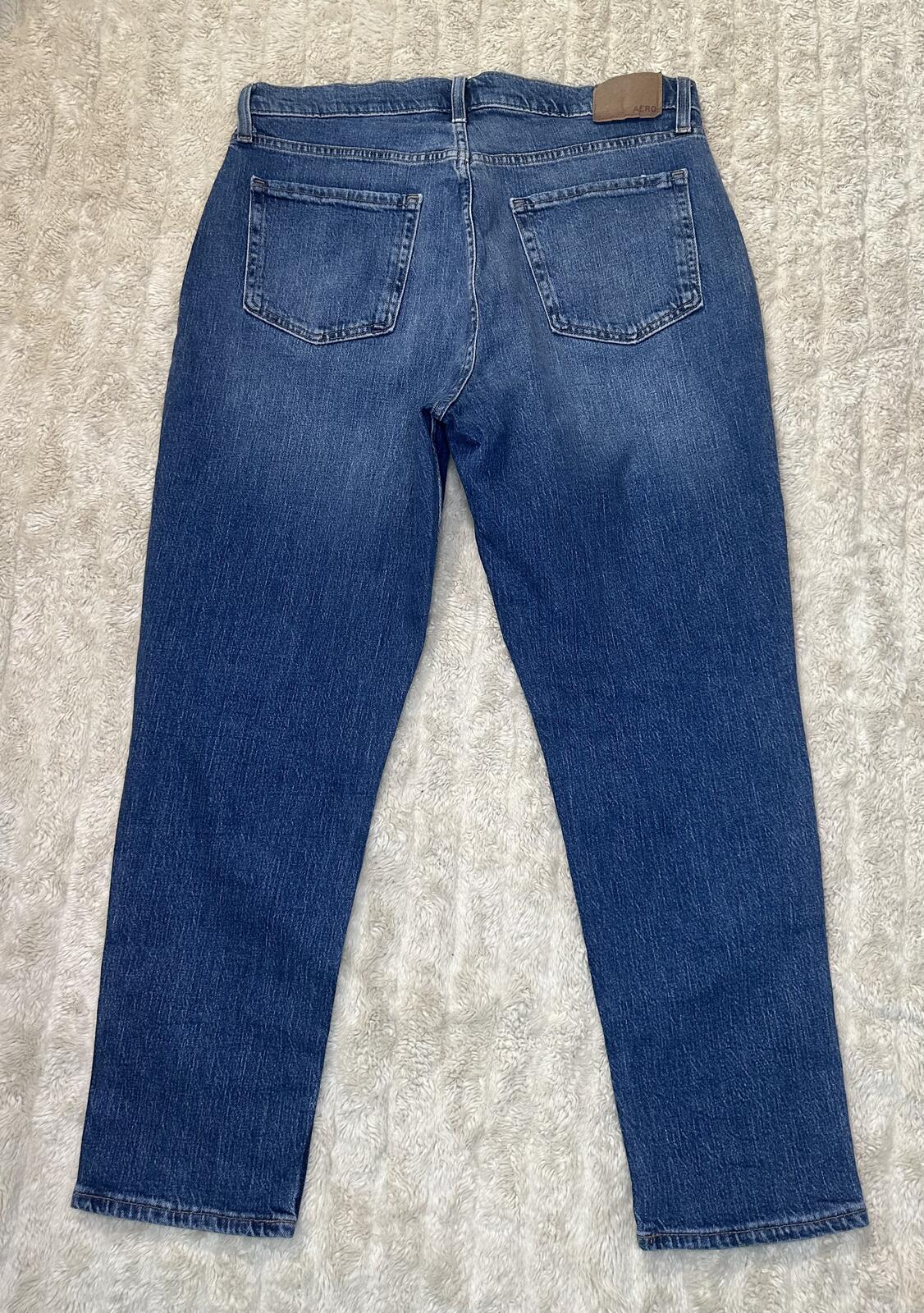 Aeropostale Mom Jean medium wash denim jeans Size 12 high rise vintage-inspired