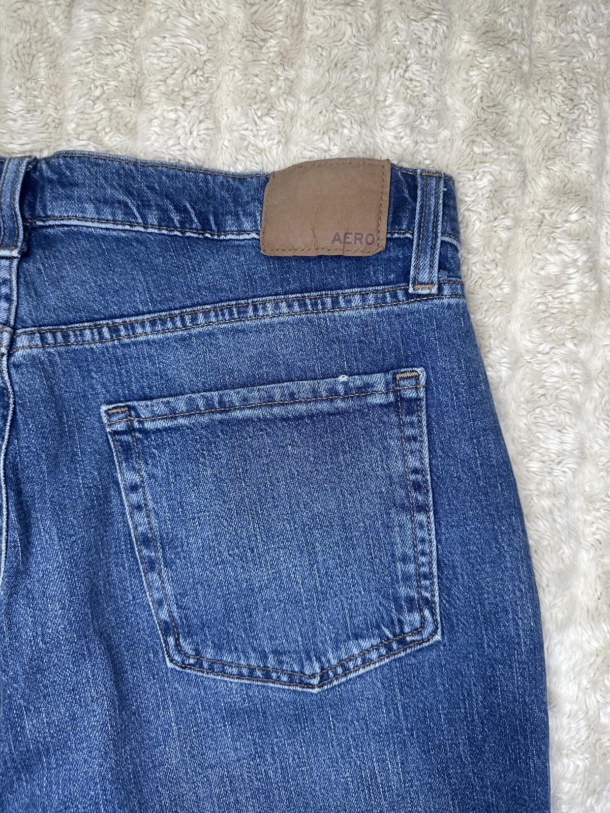 Aeropostale Mom Jean medium wash denim jeans Size 12 high rise vintage-inspired