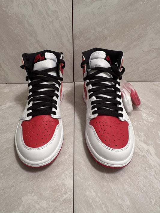 Nike Air Jordan 1 Retro High OG Heritage Chicago white/red/black sneakers Size 9