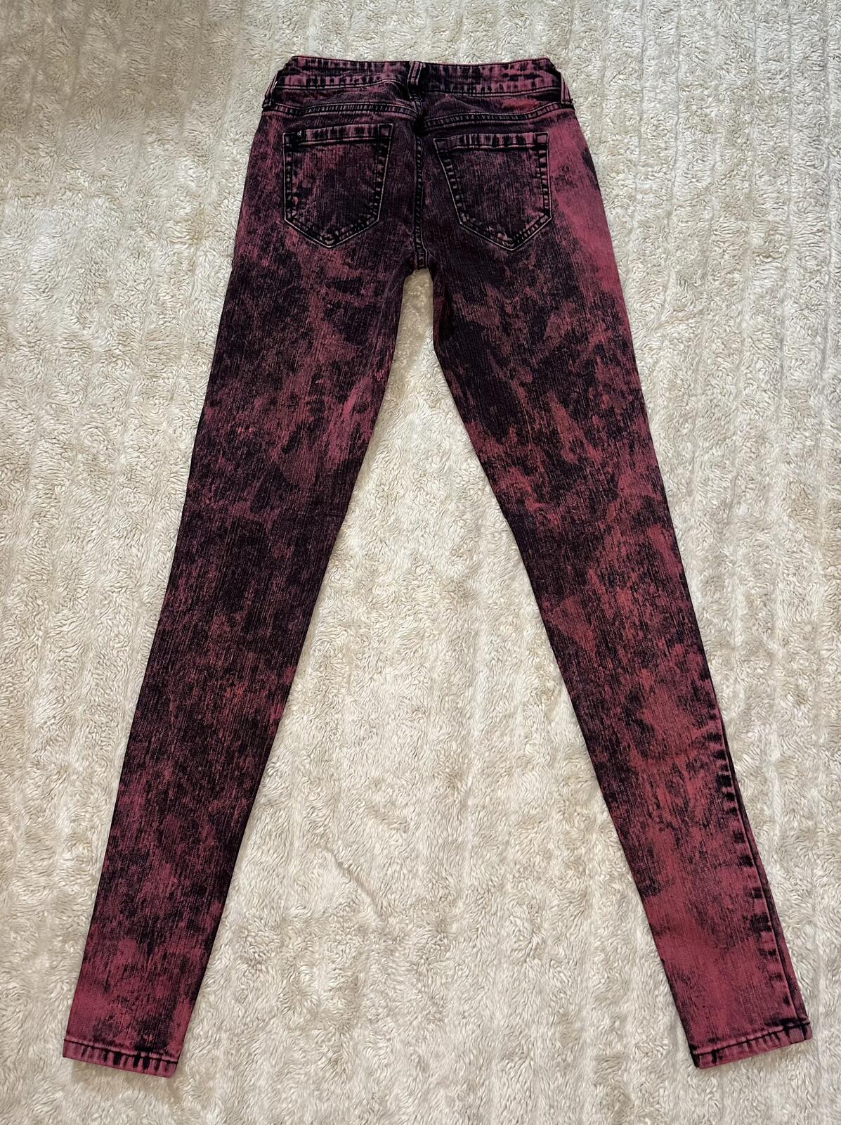 Lovesick The Skinny denim jeans Size 0 pink/black acid wash punk grunge emo