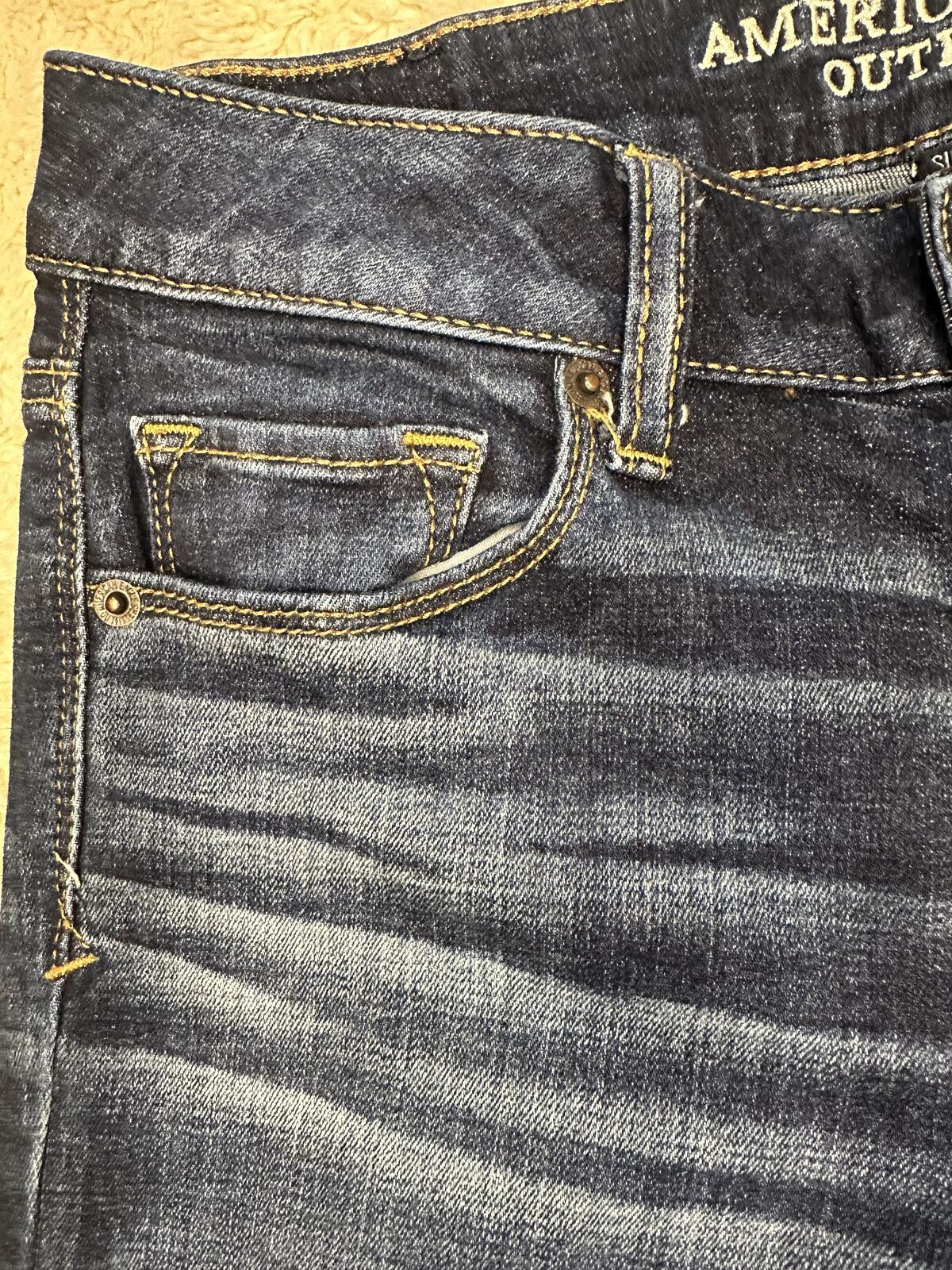 American Eagle Skinny Kick denim jeans Size 4 Short dark wash mini flare