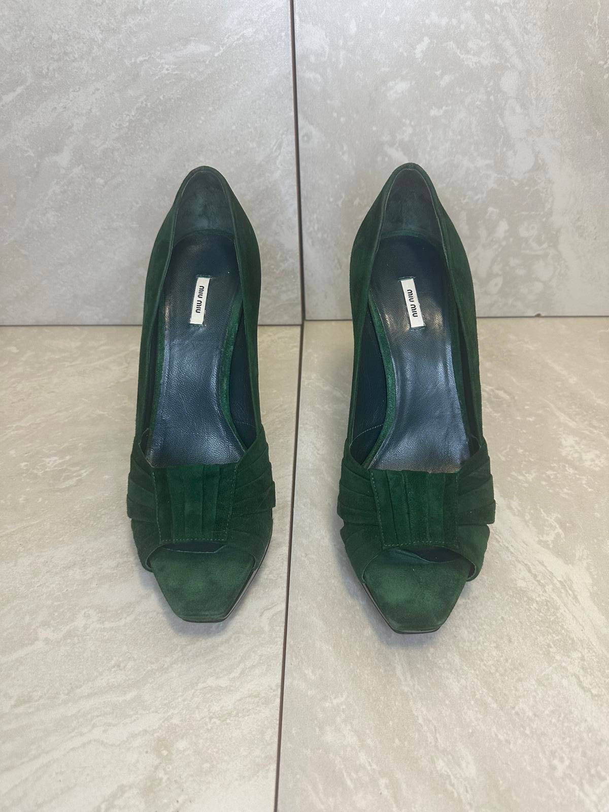 Miu Miu green suede peep-toe pumps Size 38.5/8.5