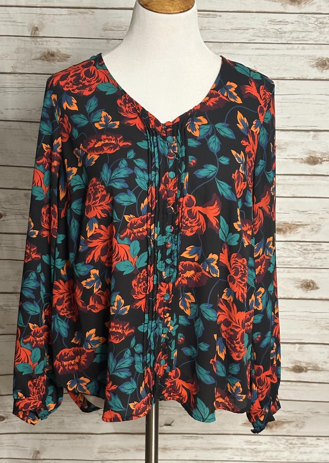 Torrid georgette pintucked button-front floral peasant blouse Size 00/M/10
