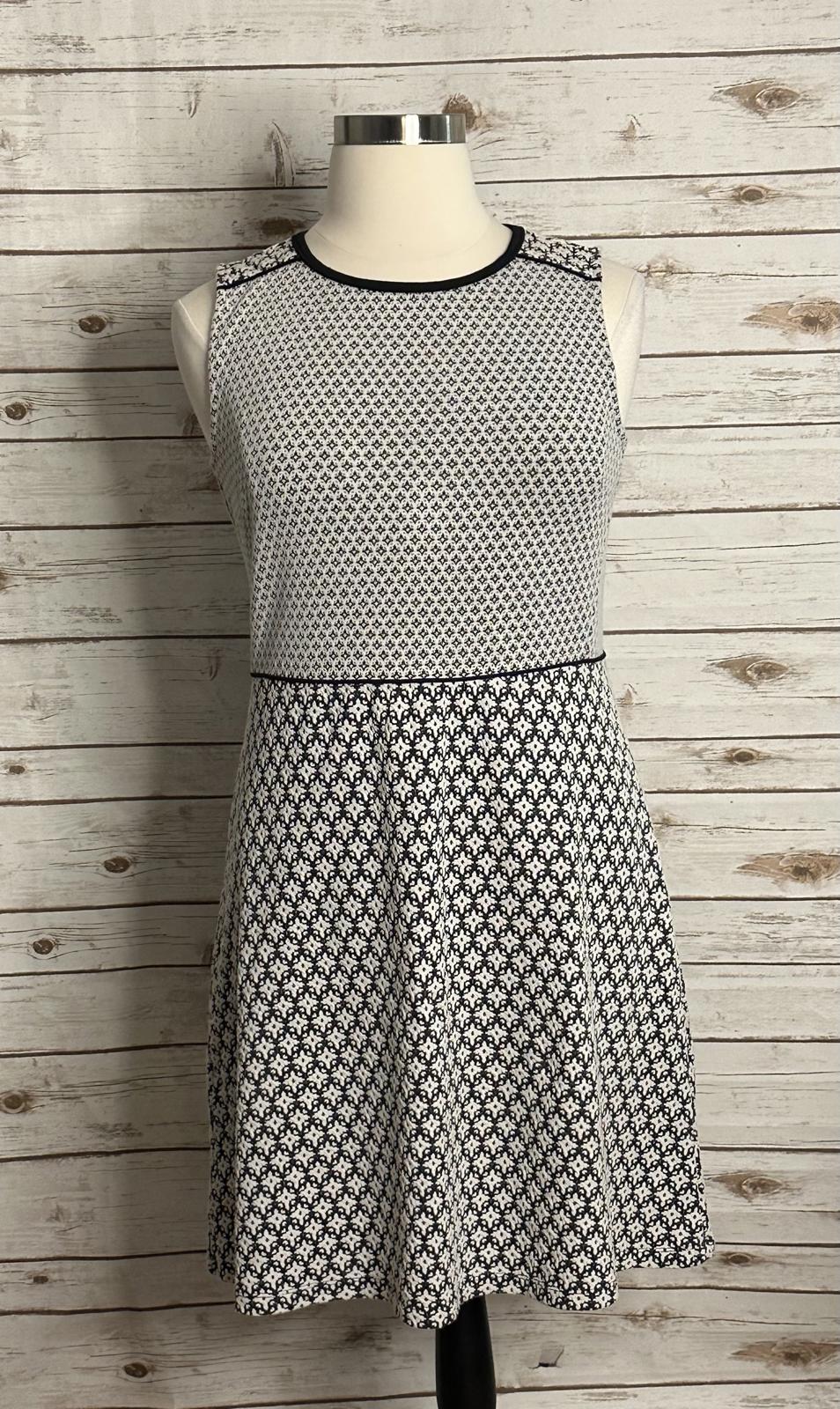Ann Taylor LOFT black/white sleeveless A-line geometric knit dress Size 14