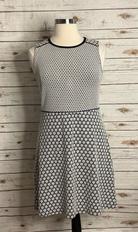 Ann Taylor LOFT black/white sleeveless A-line geometric knit dress Size 14