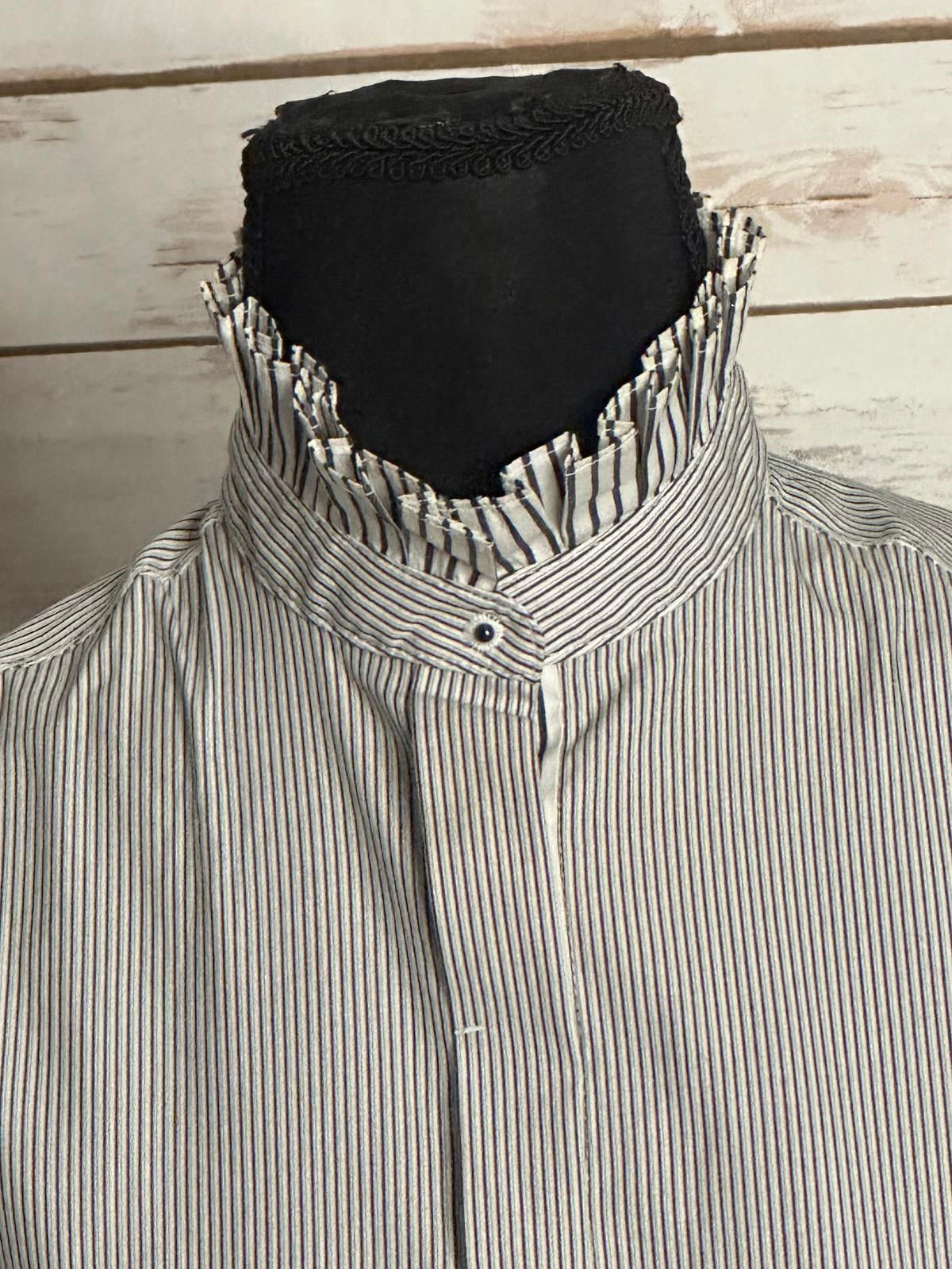 per se Carlisle black/white ruffled collar pinstriped button-up shirt Size 0