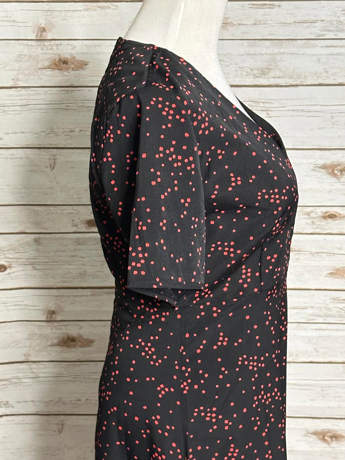 Nasty Gal romantic black/red polka dot V-neck short sleeve midi dress Size 8