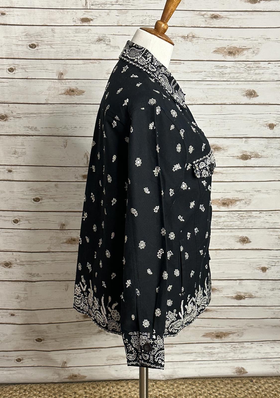 The Quacker Factory black/white cotton beaded bandana button-up shacket Size Small