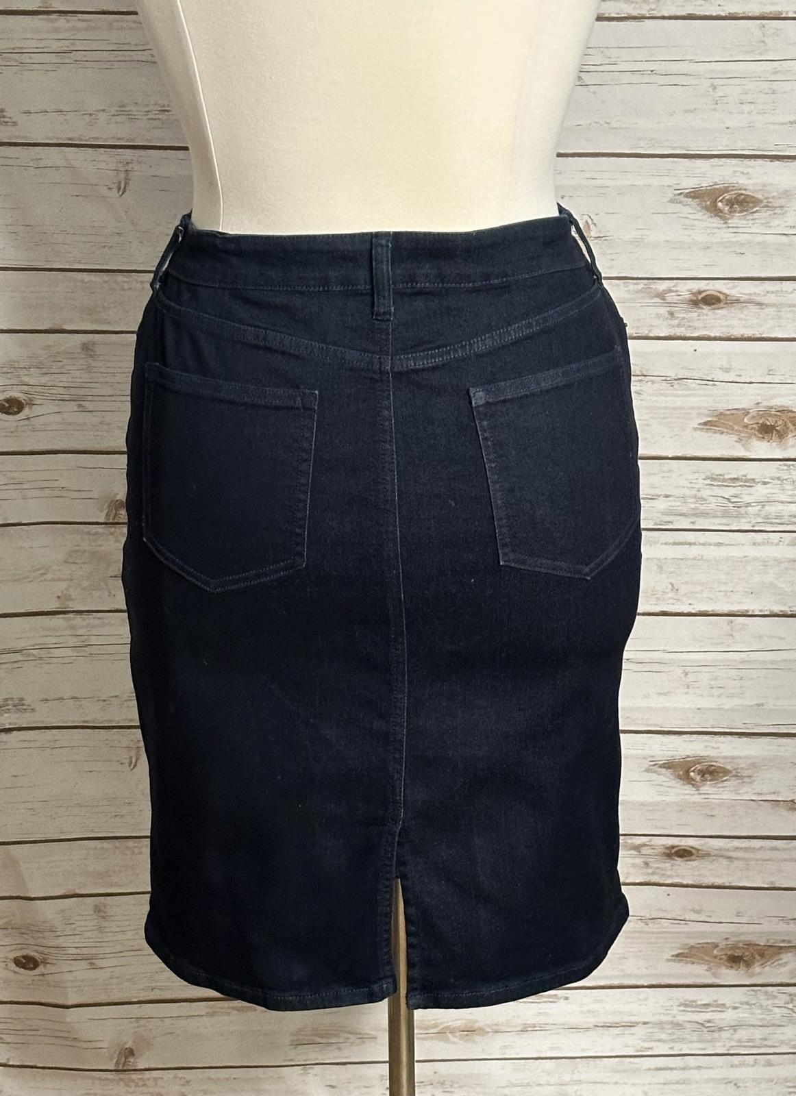 Banana Republic classic dark wash denim pencil skirt Size 14