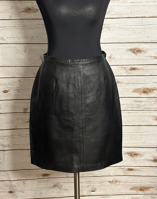 Vintage Newport News minimalist office siren black leather mini skirt Size 6