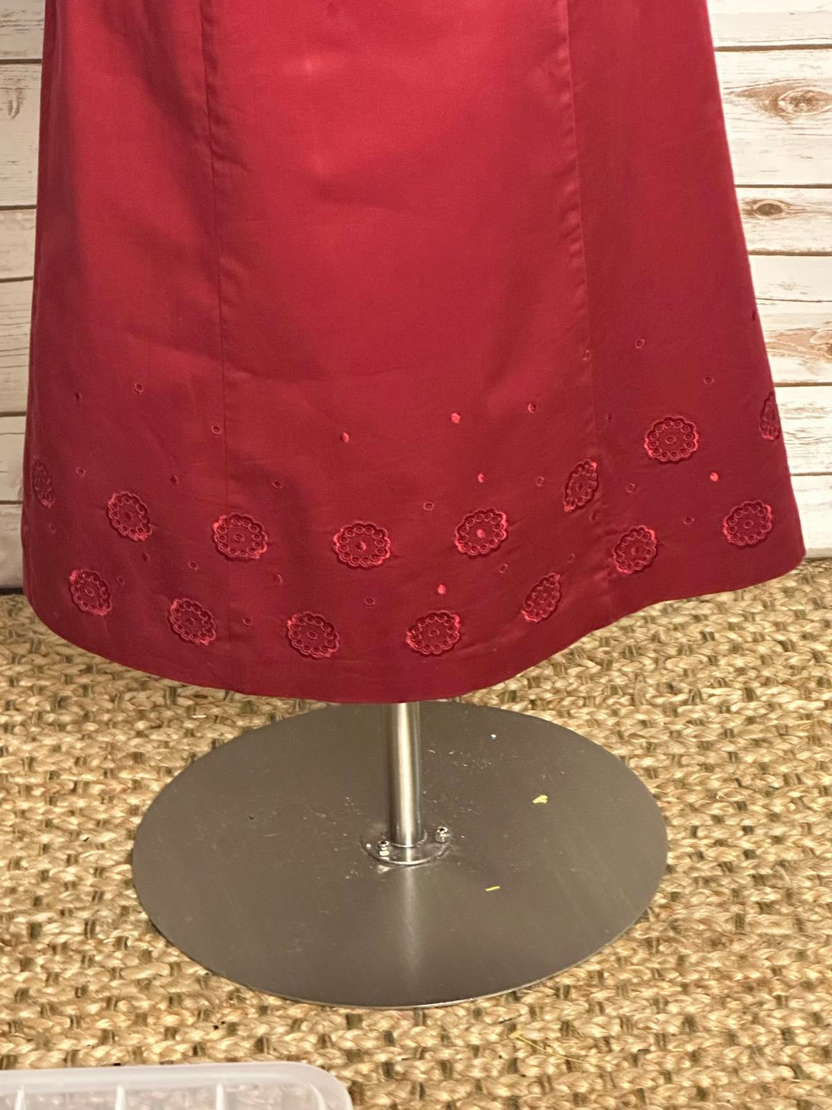 Ann Taylor classic romantic burgundy strapless A-line midi dress Size 2