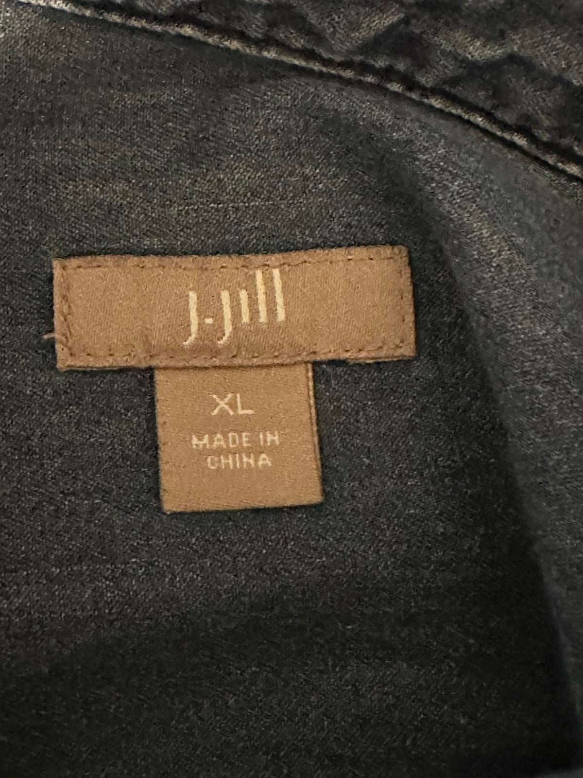 J. Jill long-sleeved 100% cotton chambray snap button shirt Size XL
