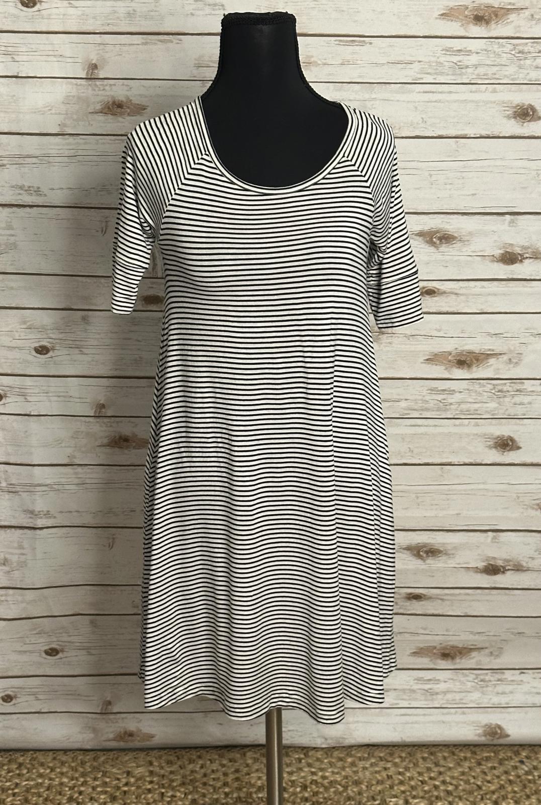 Roxy black/white striped 3/4 length sleeve jersey trapeze dress Size Small