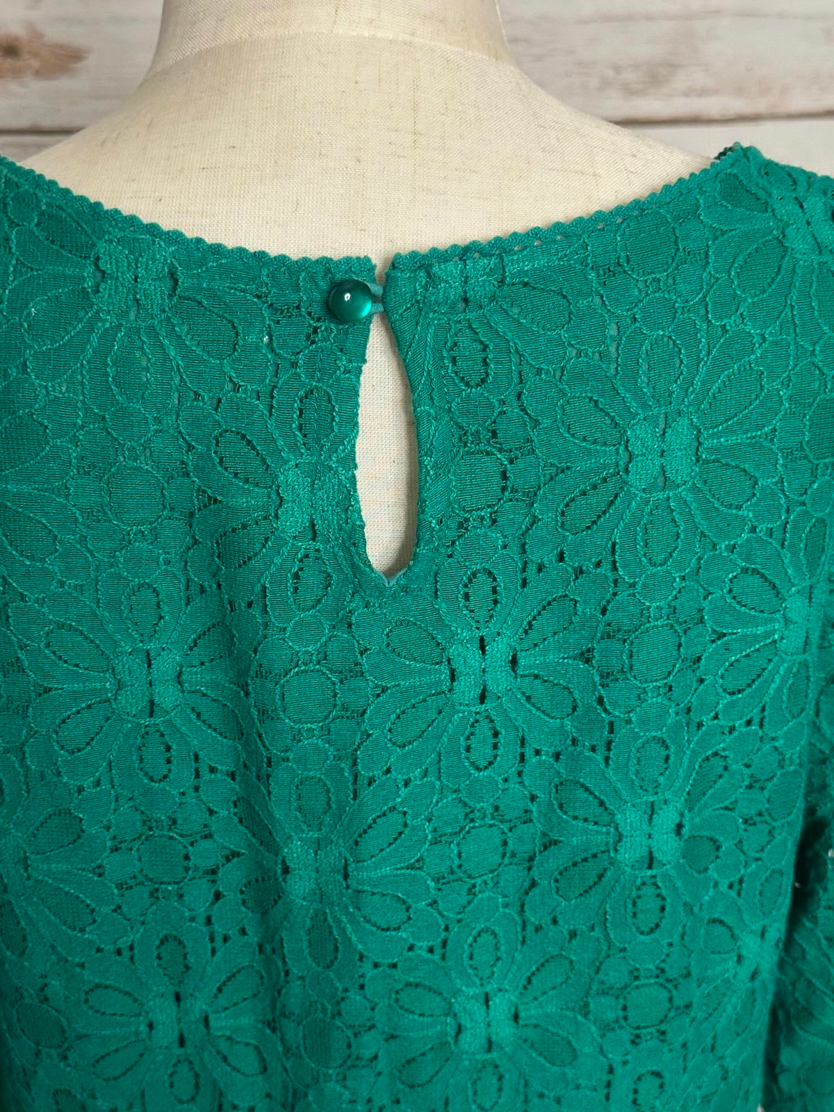 Anthropologie Moulinette Soeurs kelly green floral lace peplum blouse Size 2