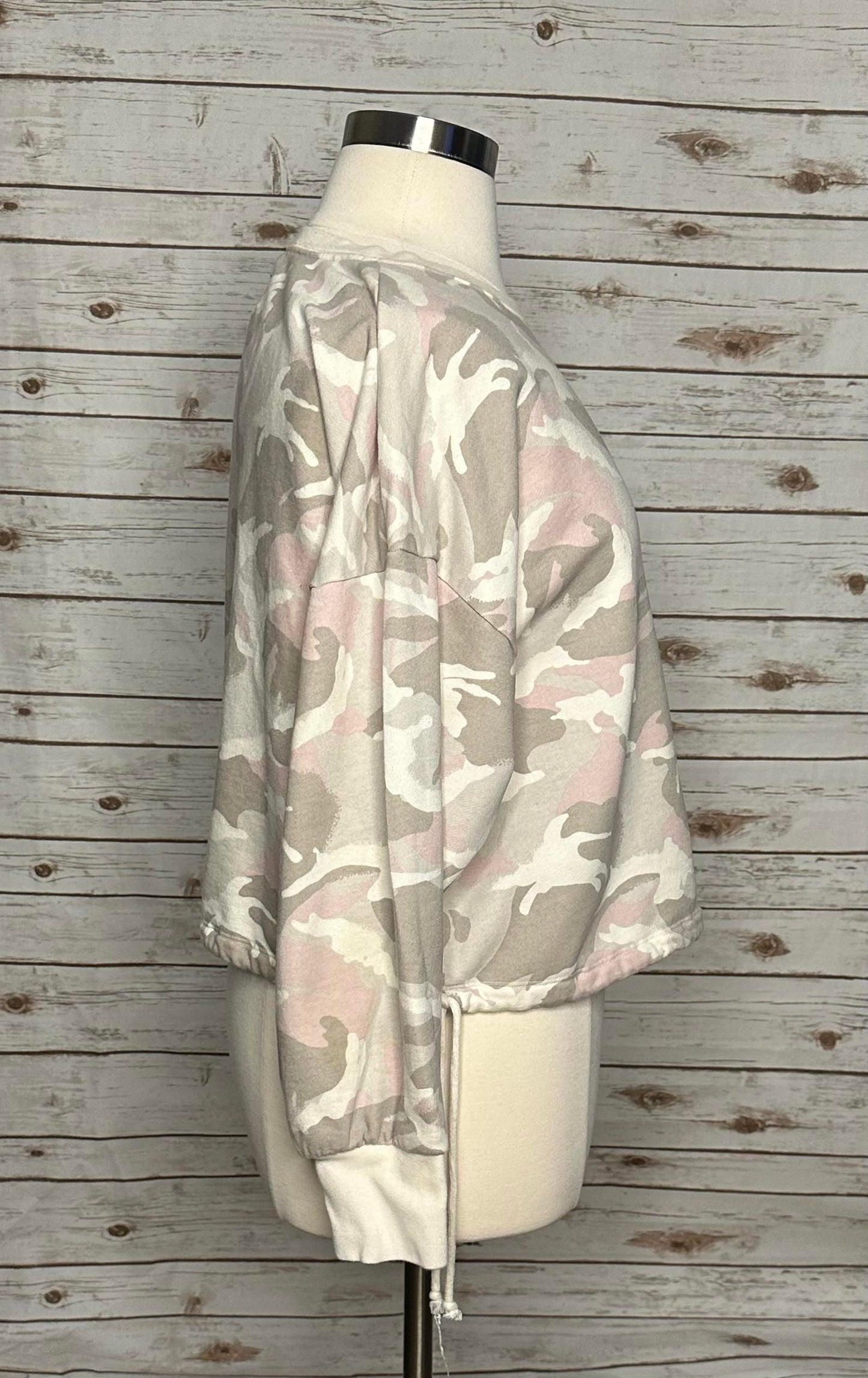 GAP pink and tan camo sweatshirt Size XL