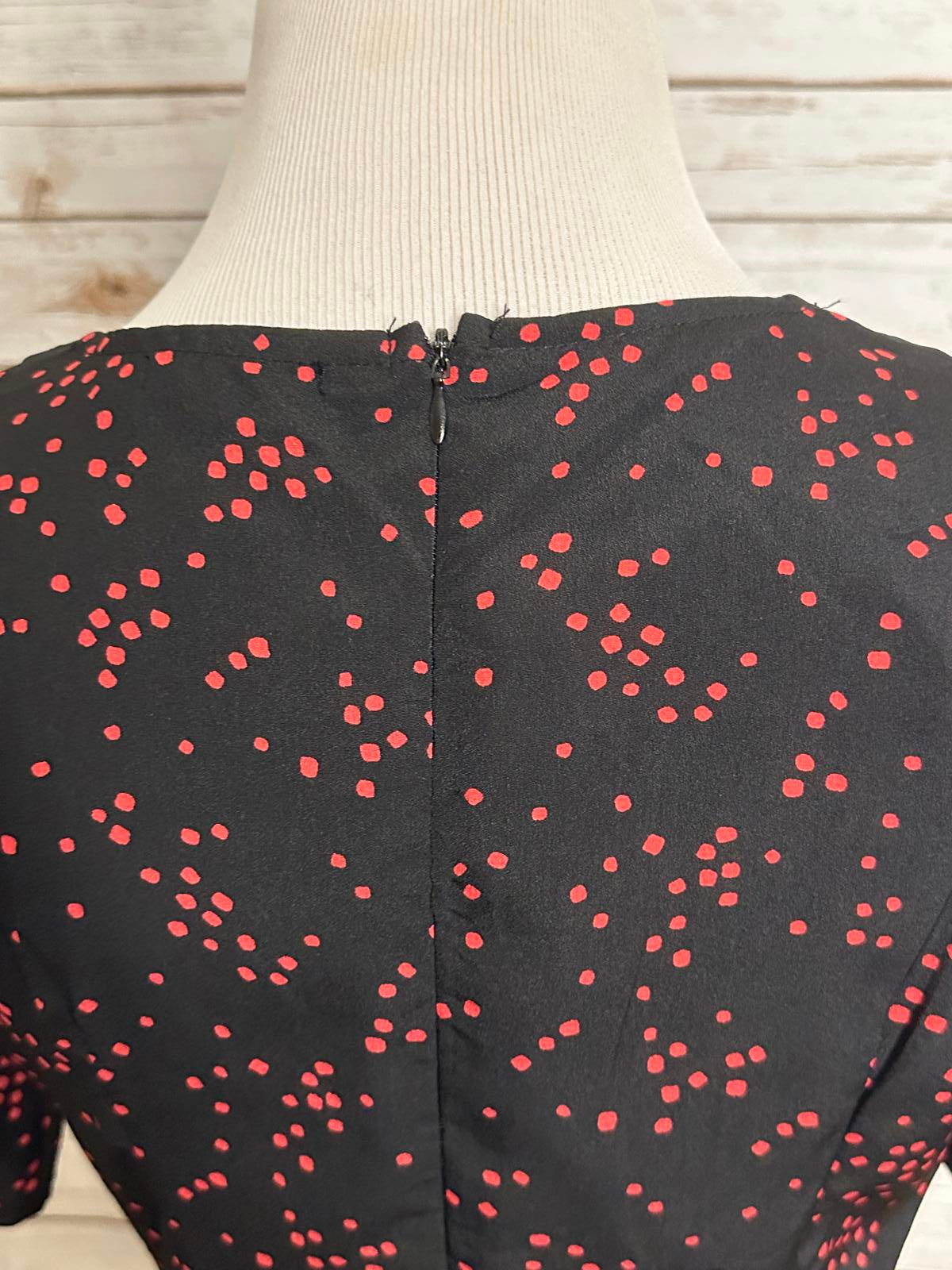 Nasty Gal romantic black/red polka dot V-neck short sleeve midi dress Size 8