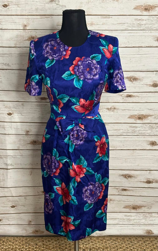 Vtg Talbots Petite Dynasty-inspired multicolored floral silk sheath dress Size 2