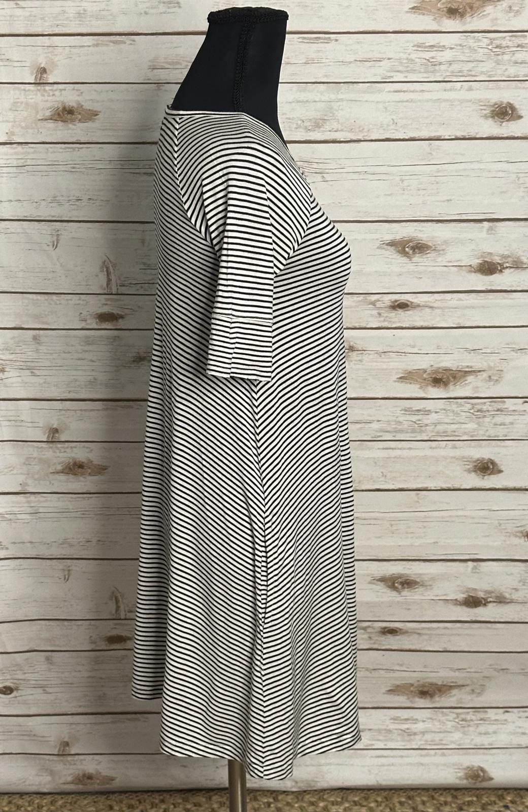 Roxy black/white striped 3/4 length sleeve jersey trapeze dress Size Small