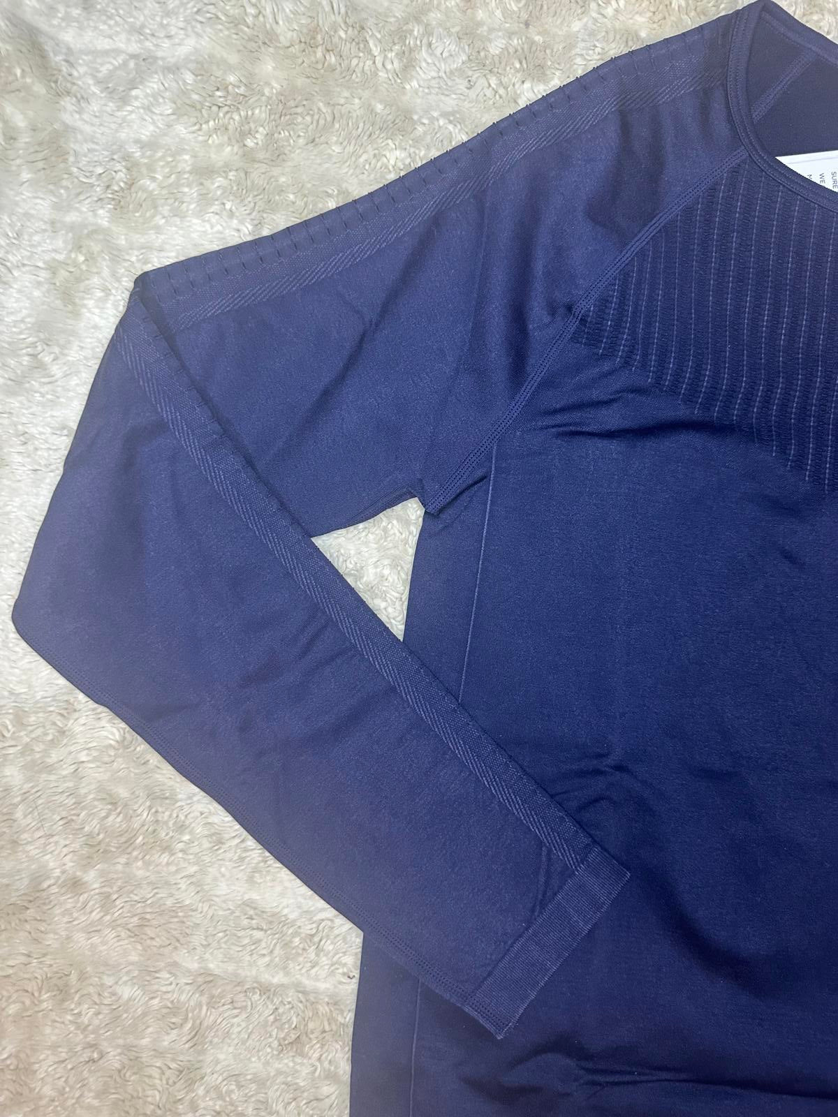 Fabletics Sync seamless top and high-waisted perforated leggings set Size Medium