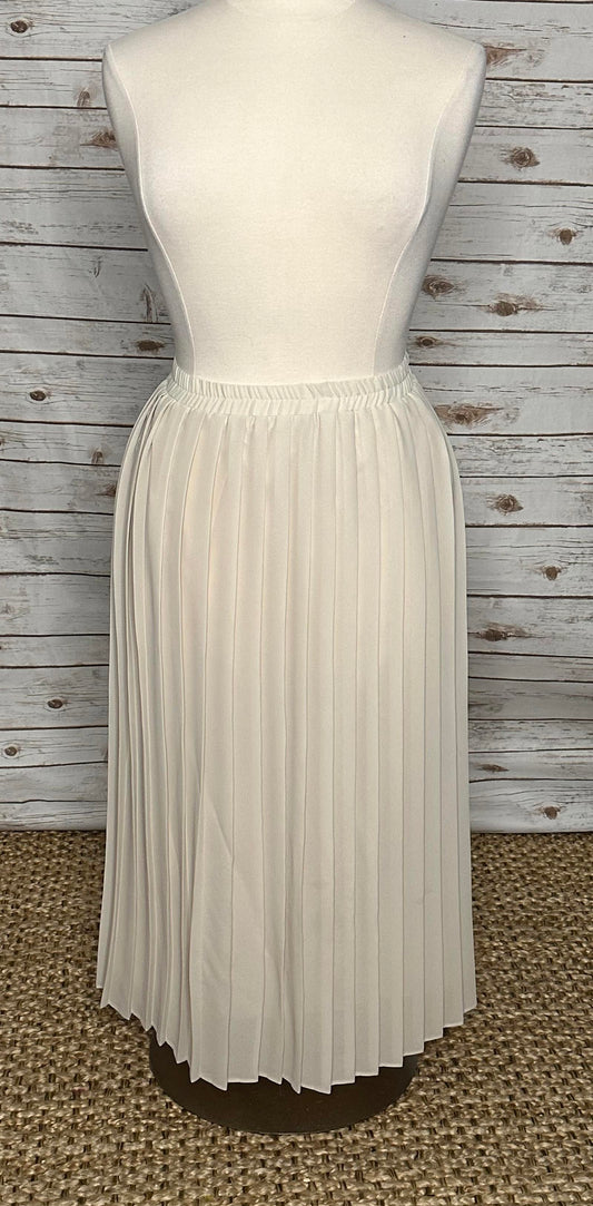 Vintage preppy minimalist light academia cream pleated midi skirt  Size 16