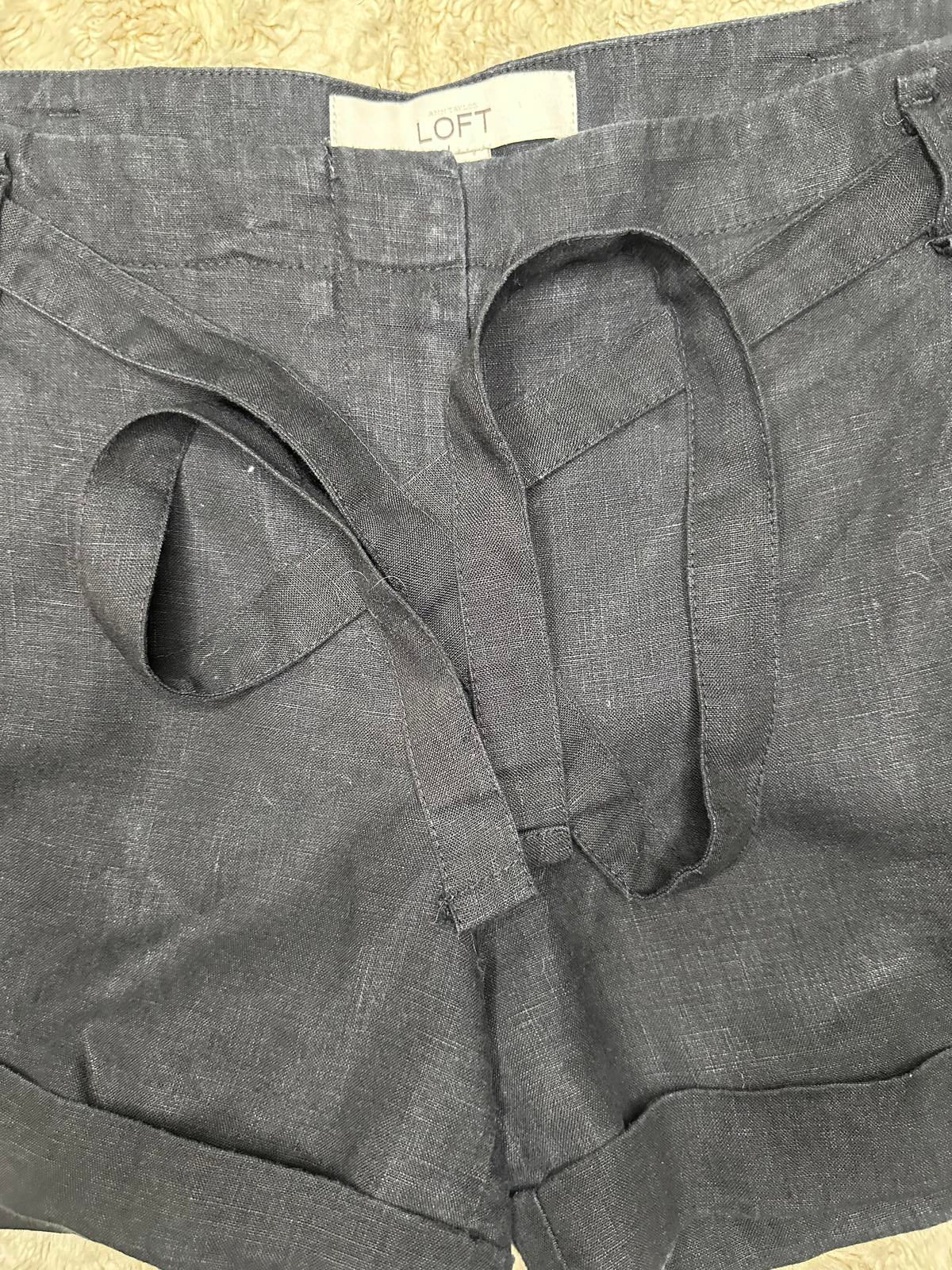 LOFT classic casual black linen mid-rise belted cuffed shorts Size 2