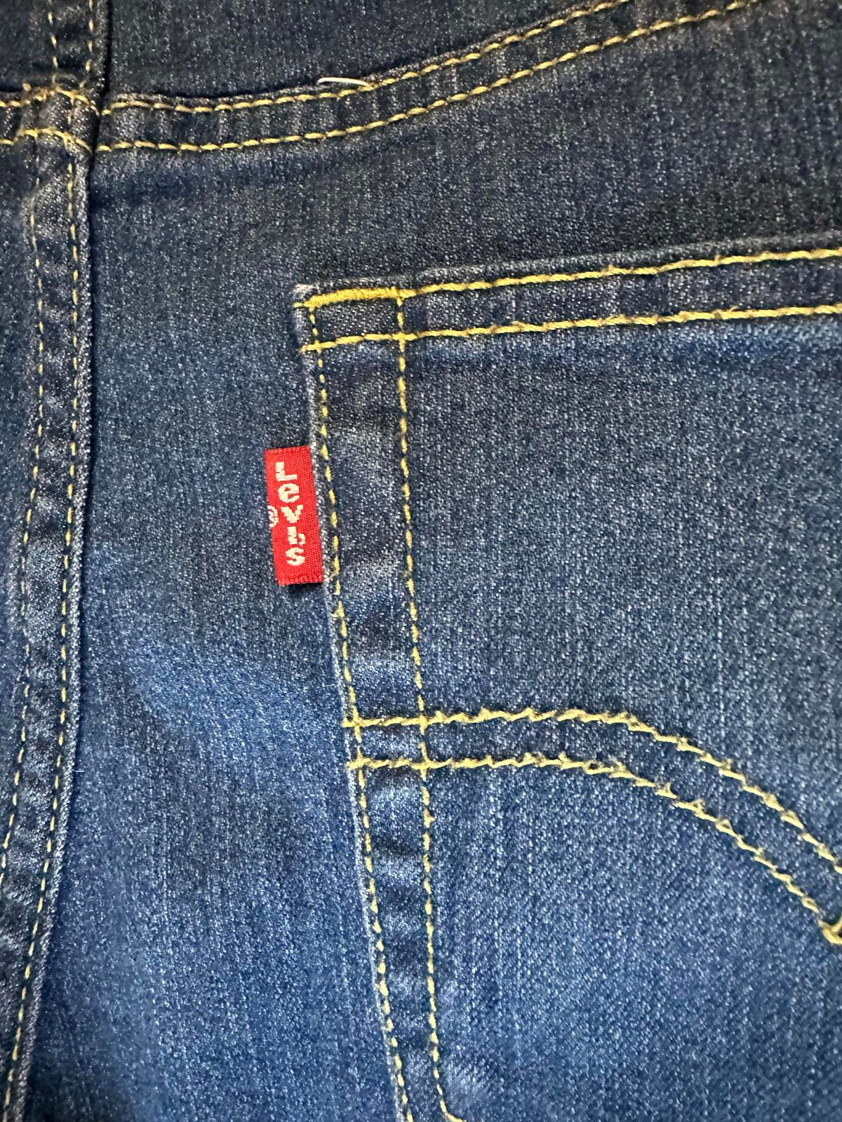 Levi's 514 Performance Straight medium wash denim jeans Size 16 Reg (28x30)