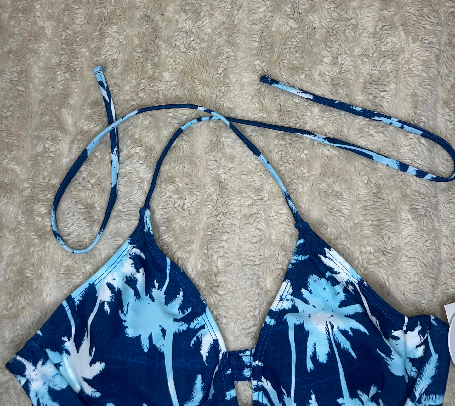 Hot Water tropical underwire triangle bra and string bikini set Size L/M