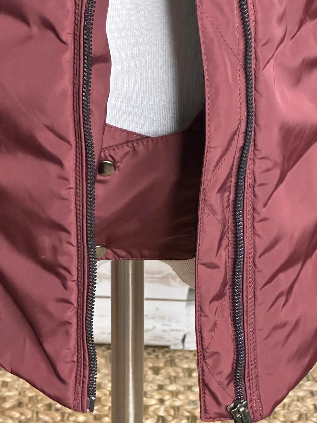 Obermeyer Leighton burgundy hooded insulated full zip ski jacket Size 10